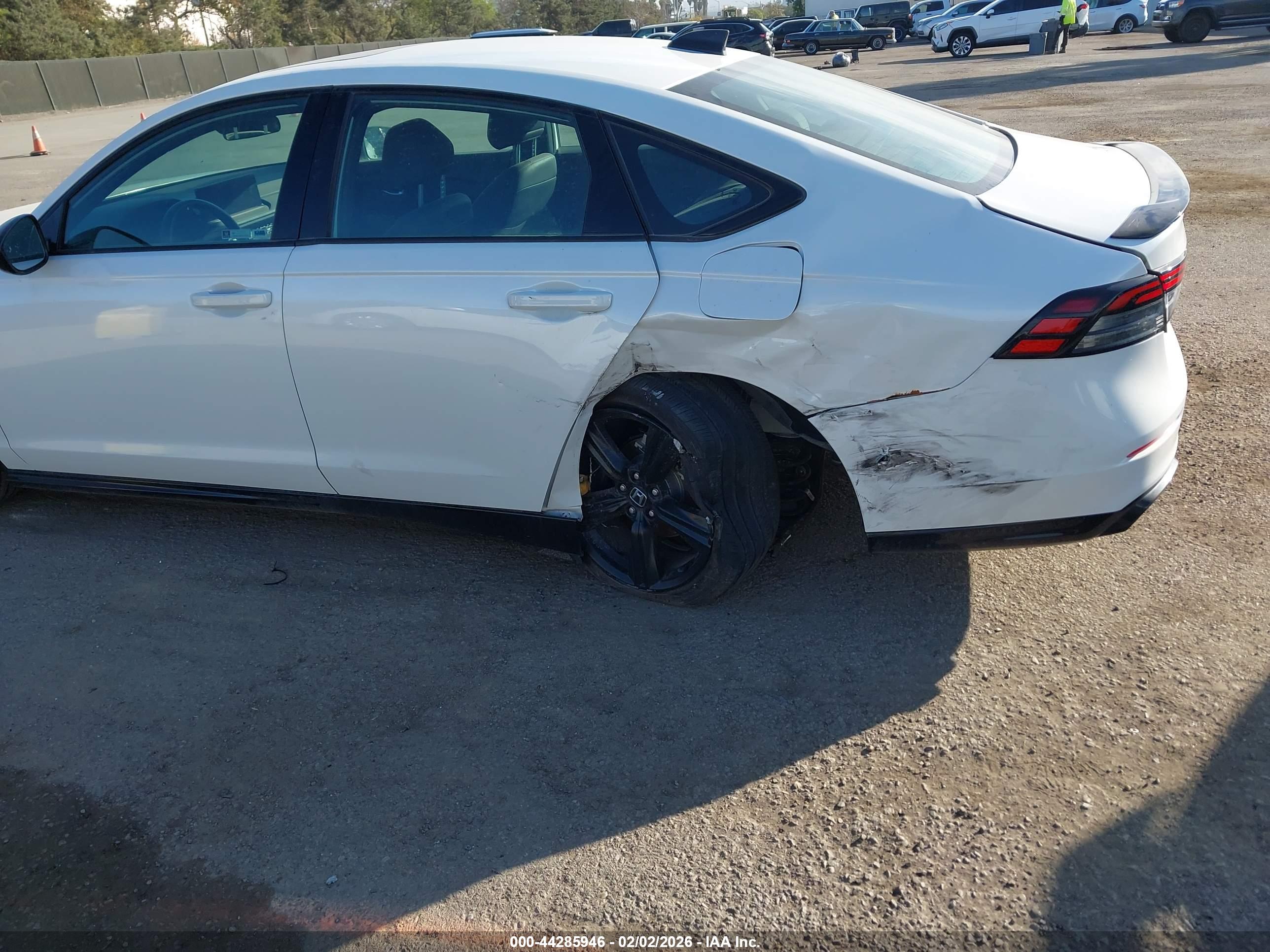 HONDA ACCORD image 6