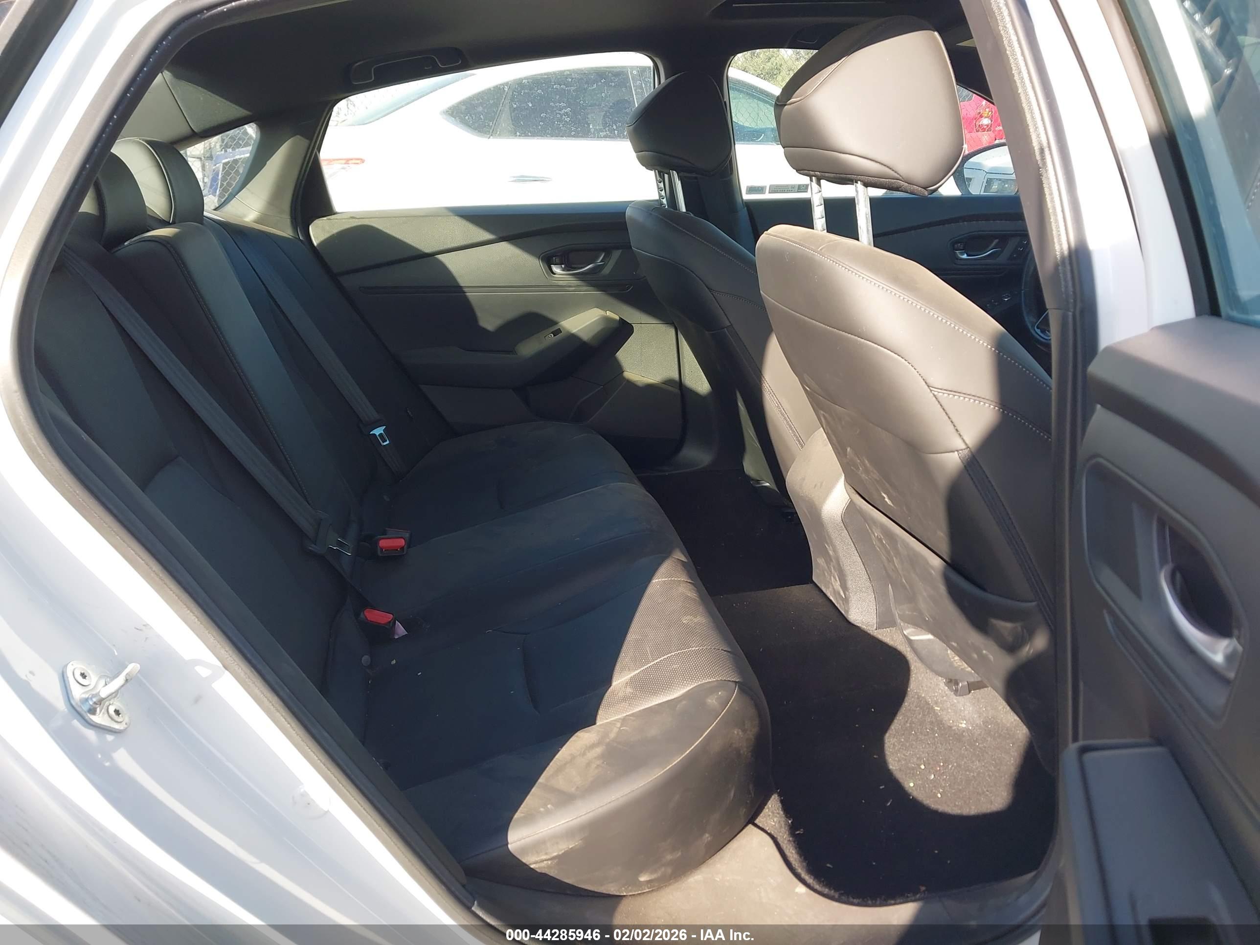 HONDA ACCORD image 8