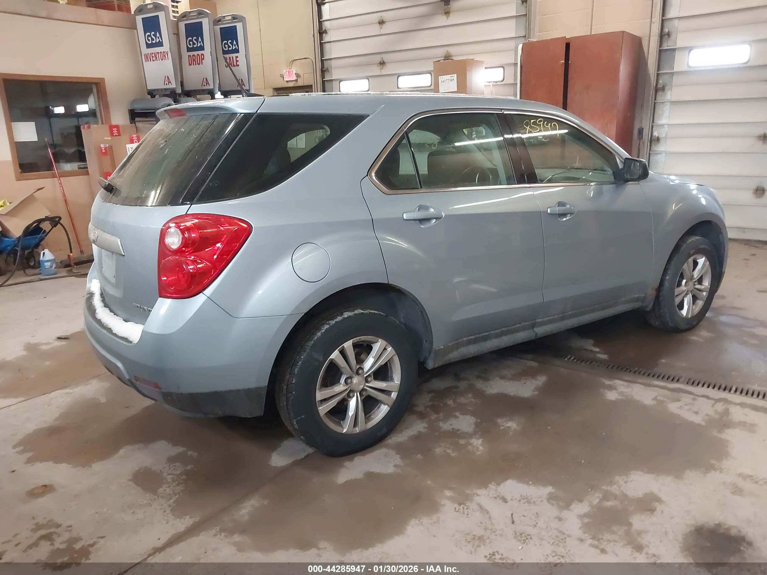 CHEVROLET EQUINOX image 4