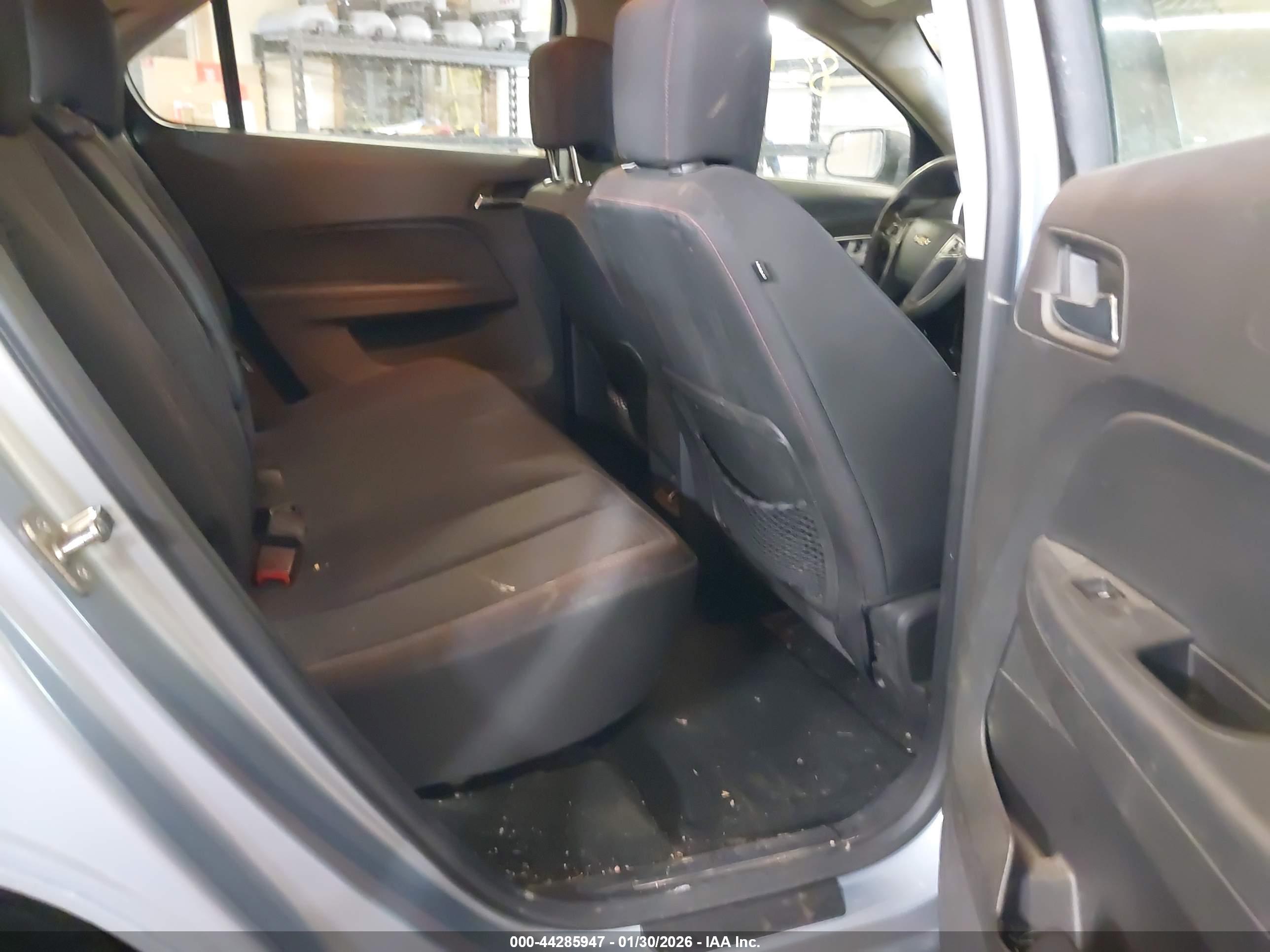 CHEVROLET EQUINOX image 8