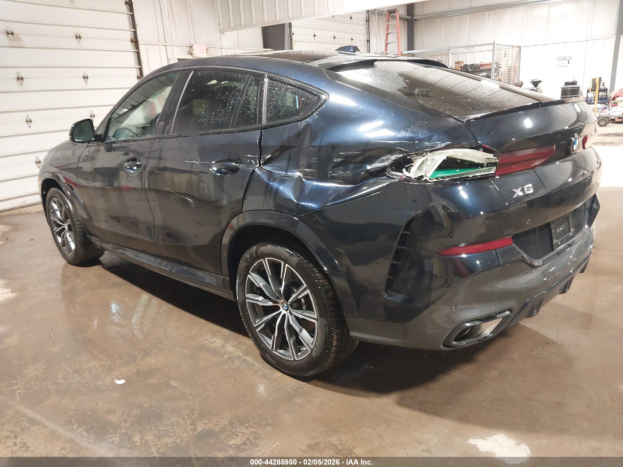 BMW X6 image 3
