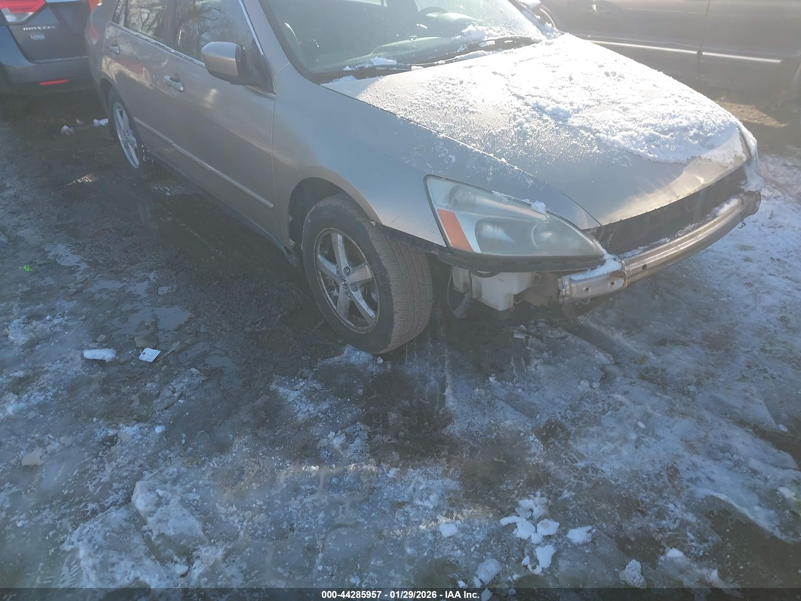 HONDA ACCORD image 6