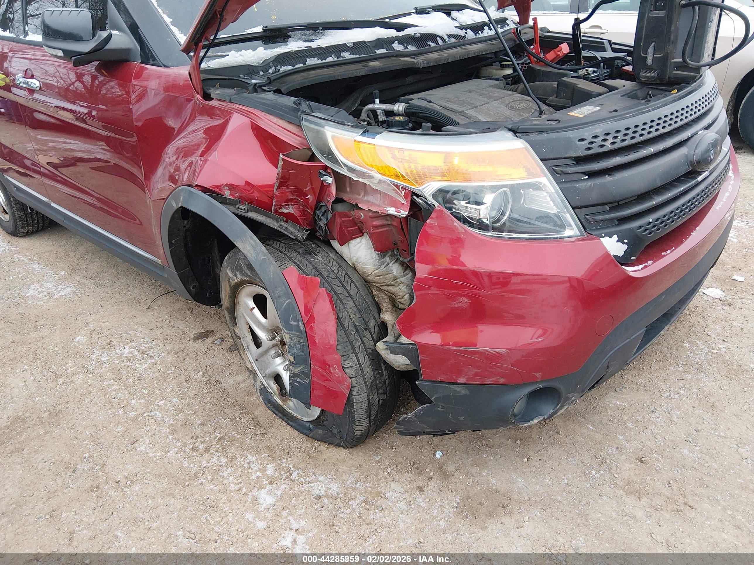 FORD EXPLORER image 6