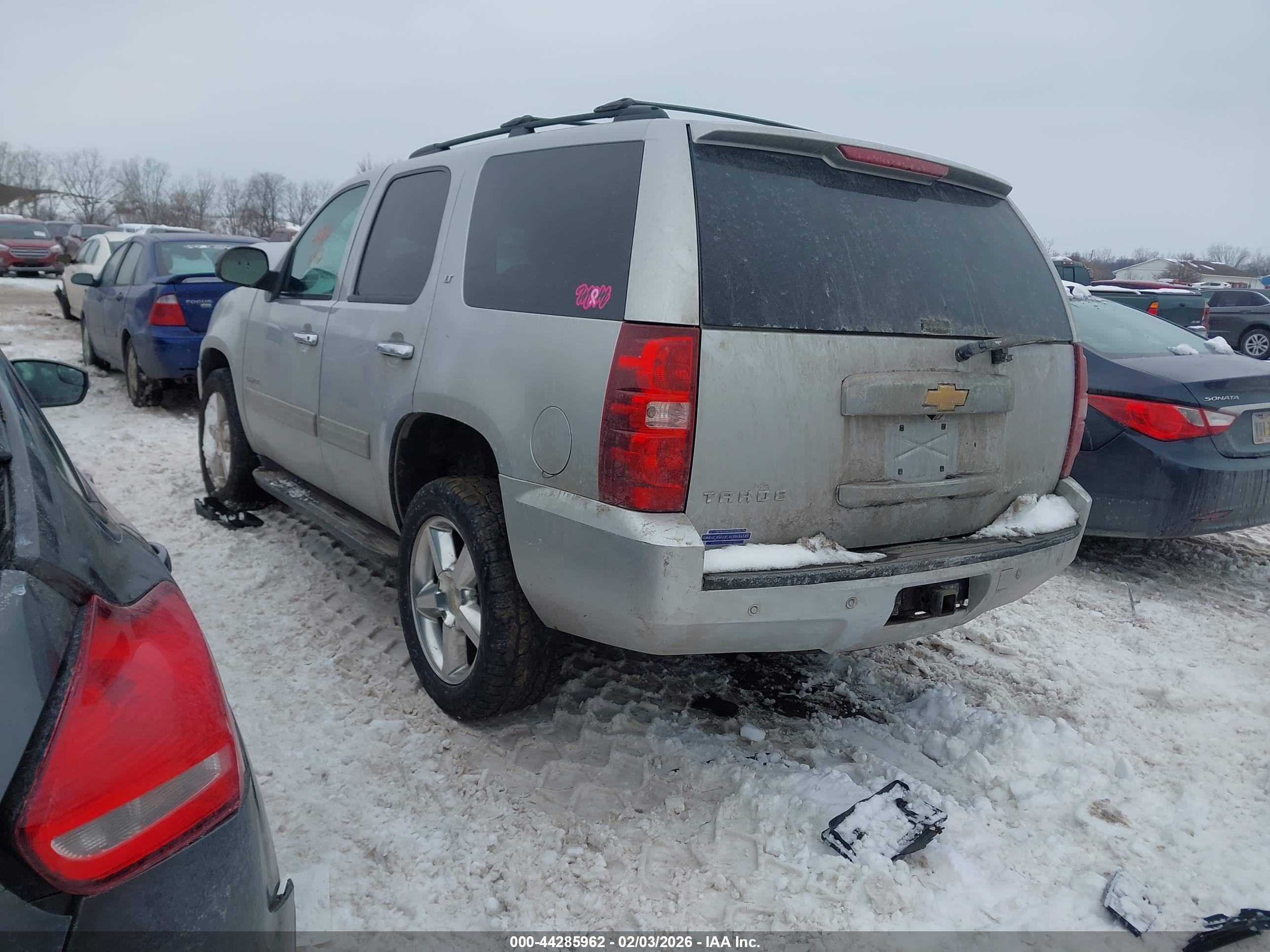 CHEVROLET TAHOE image 3