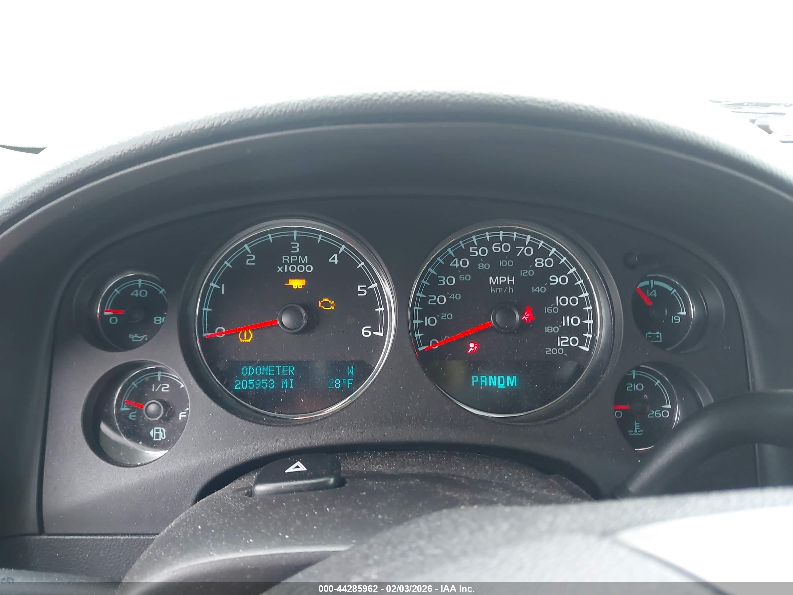 CHEVROLET TAHOE image 7