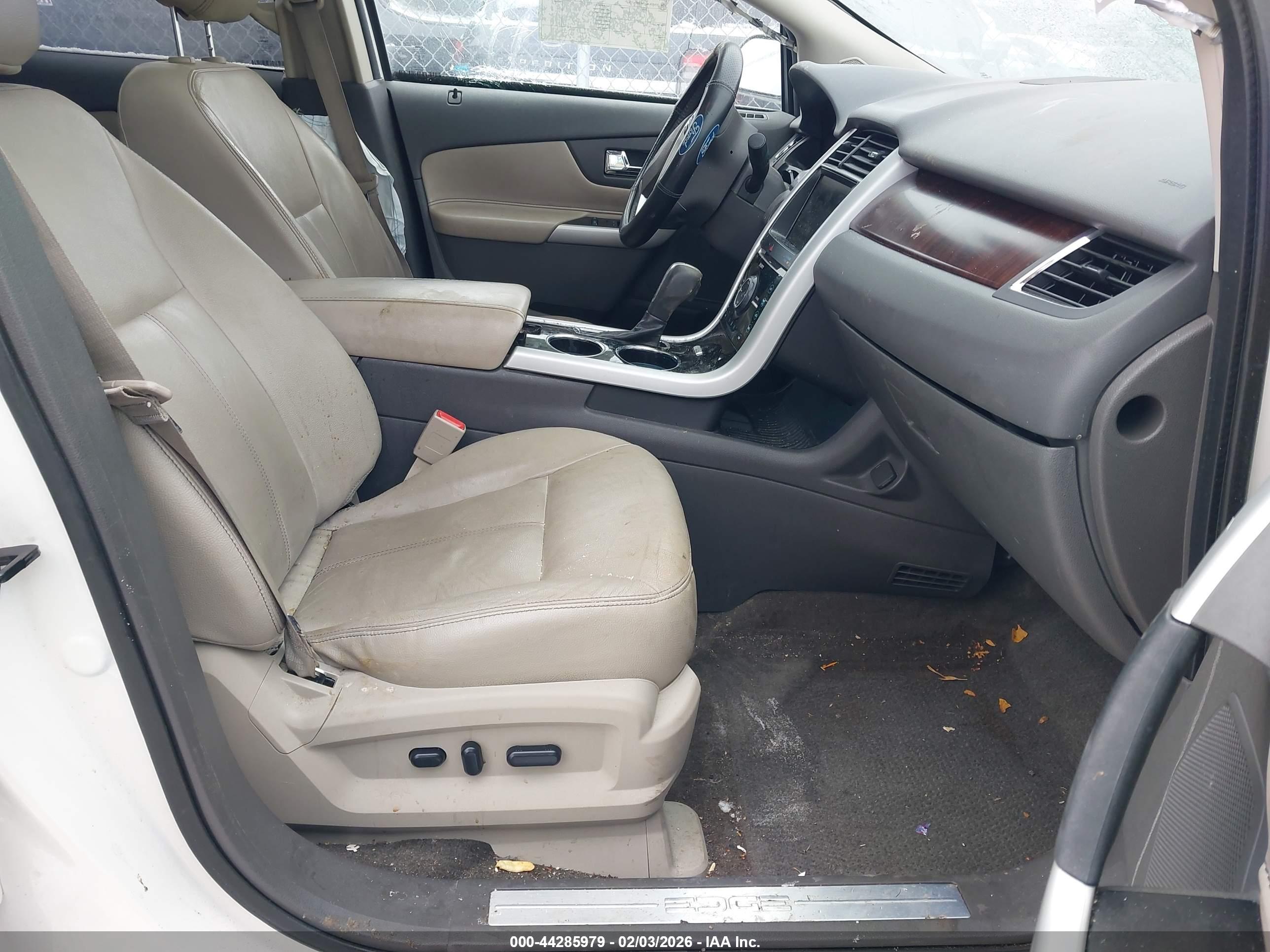 FORD EDGE image 5