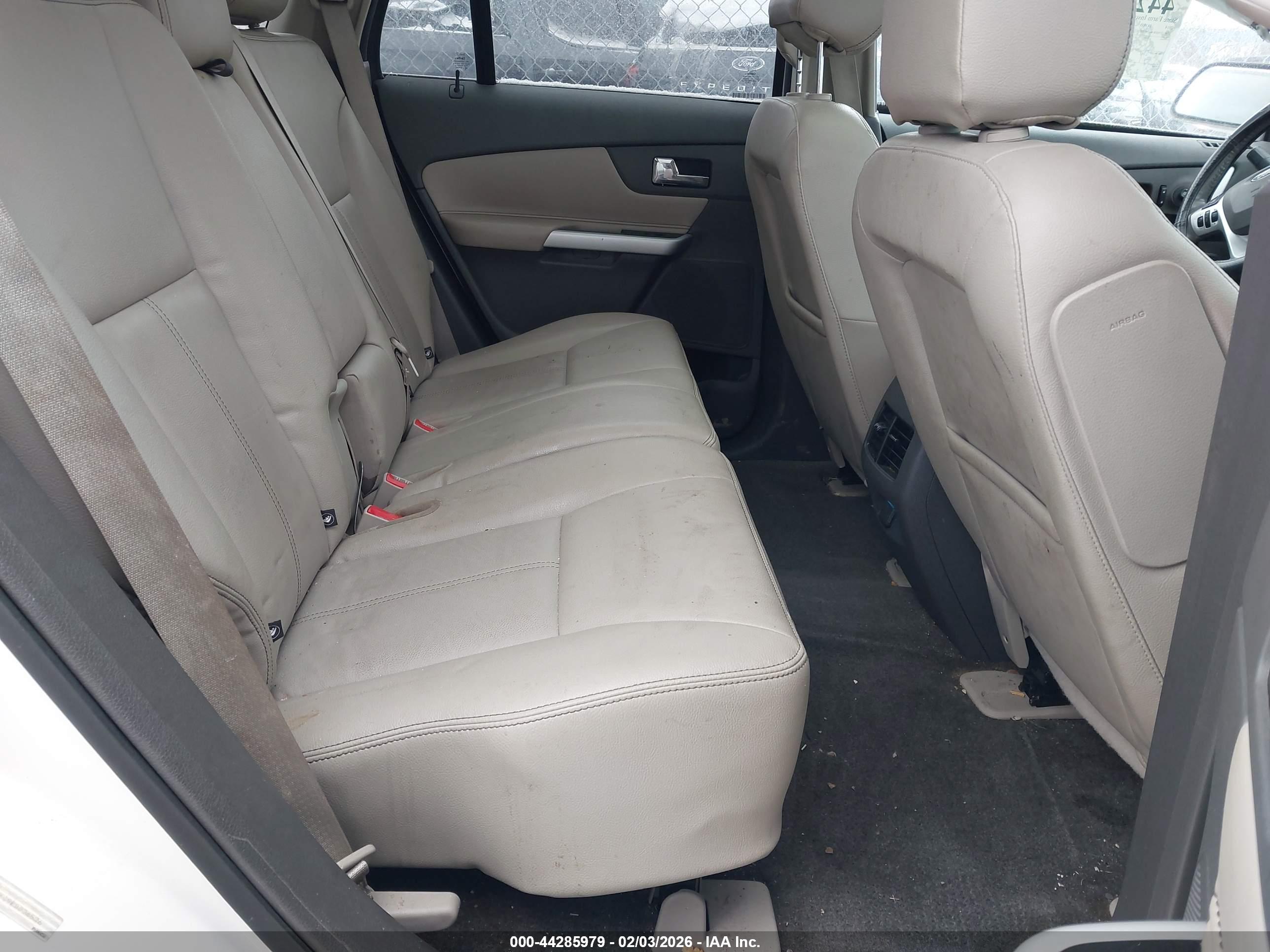 FORD EDGE image 8