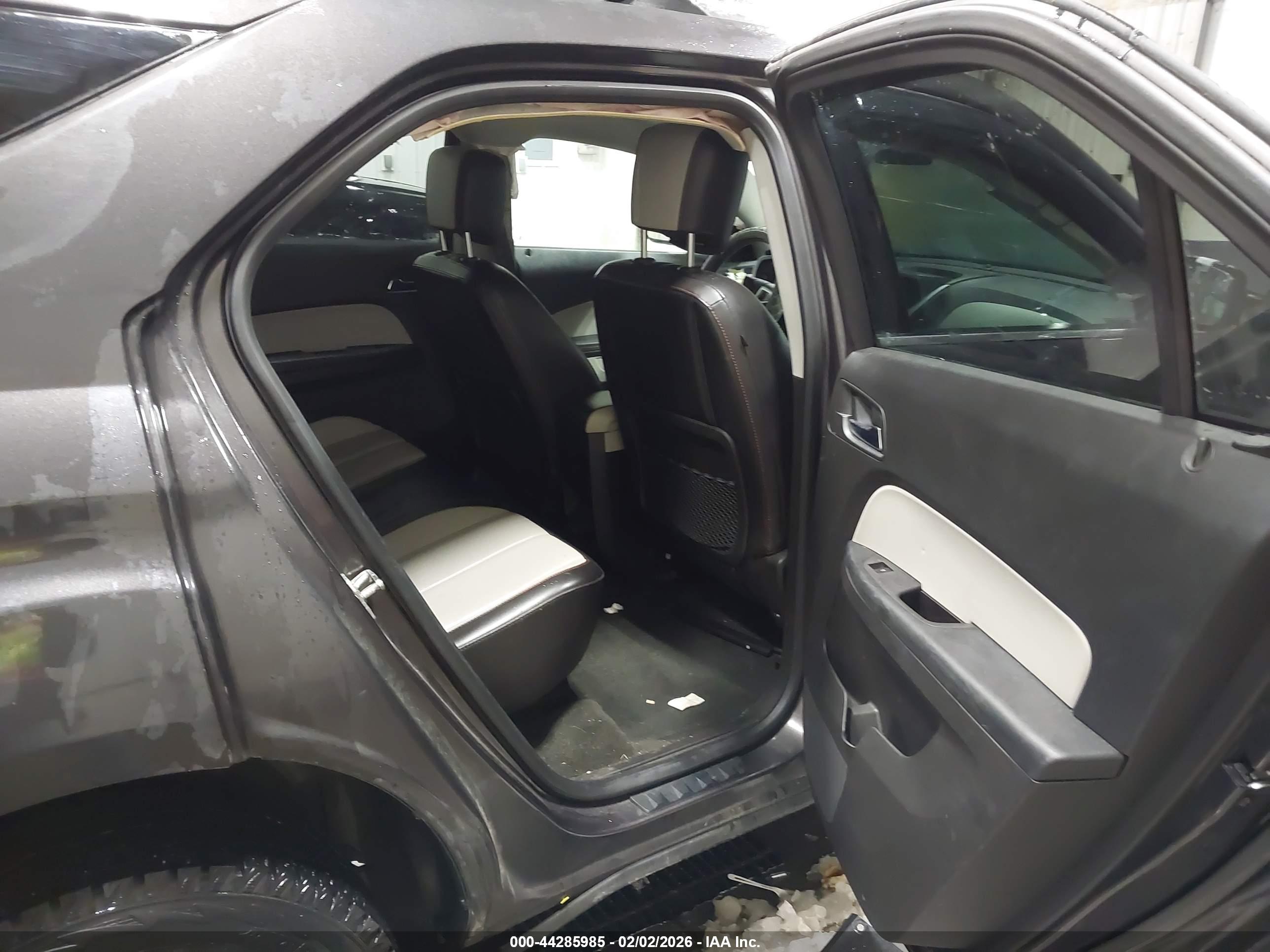 CHEVROLET EQUINOX image 8