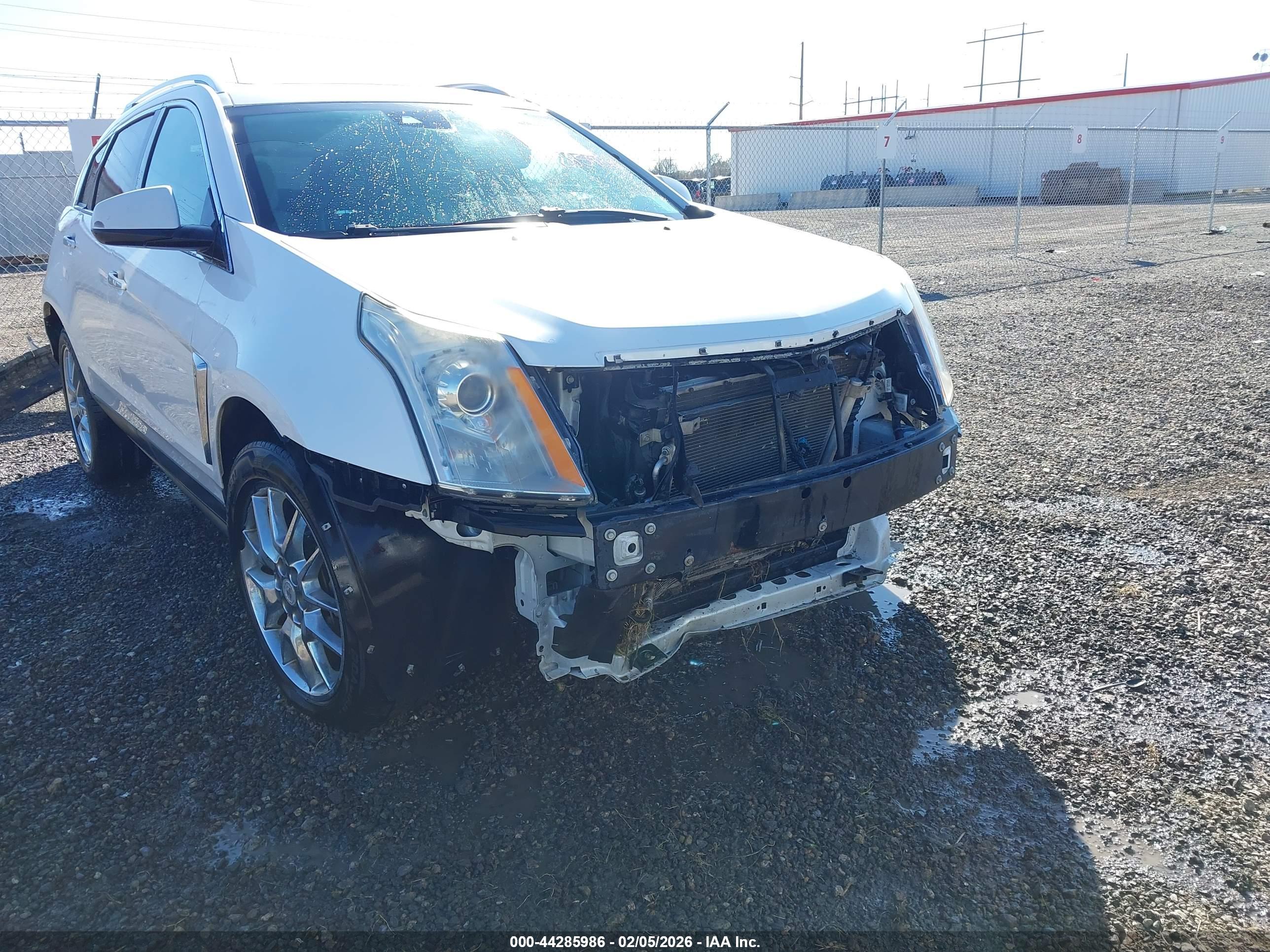 CADILLAC SRX image 6