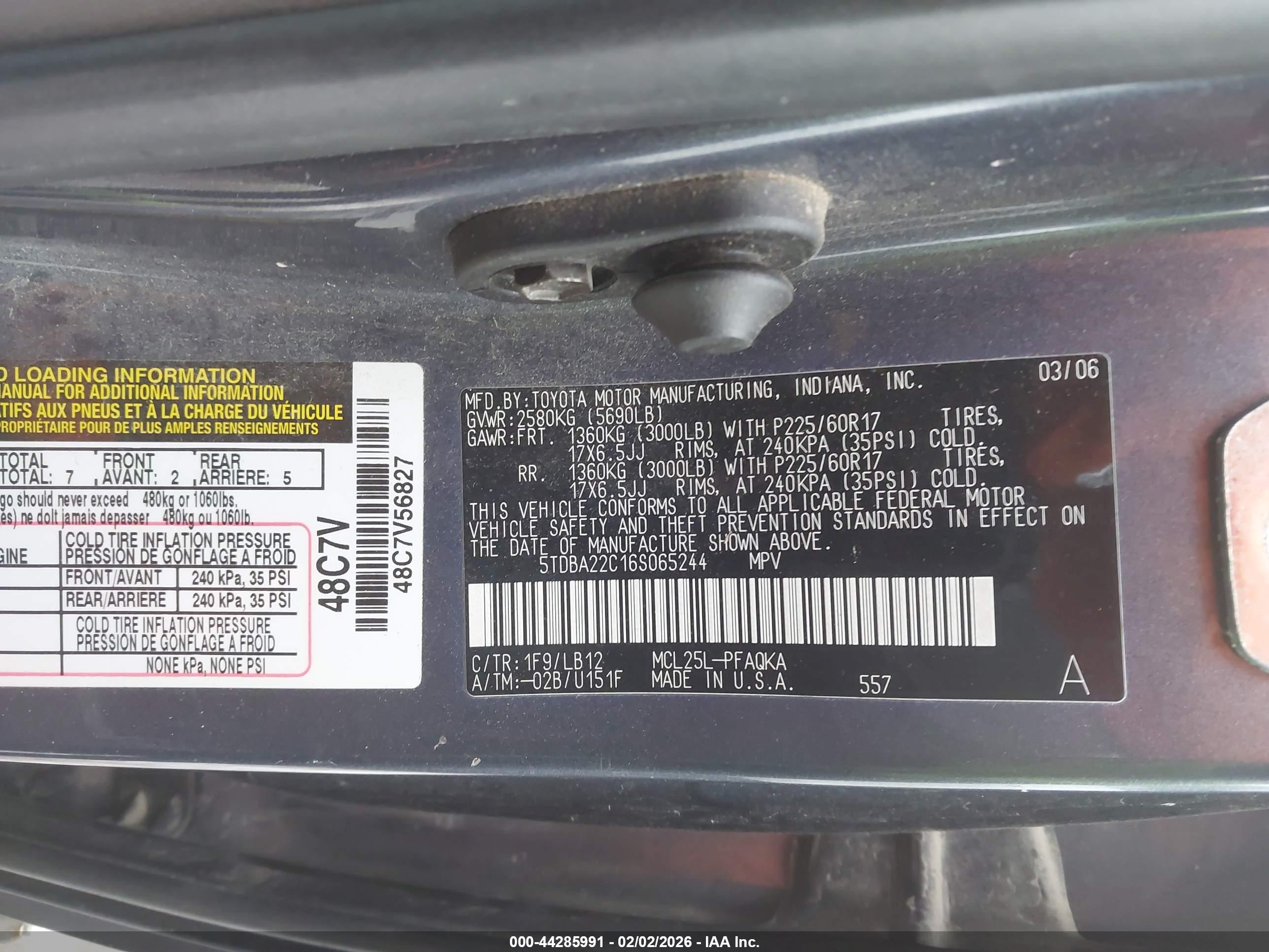 TOYOTA SIENNA image 9