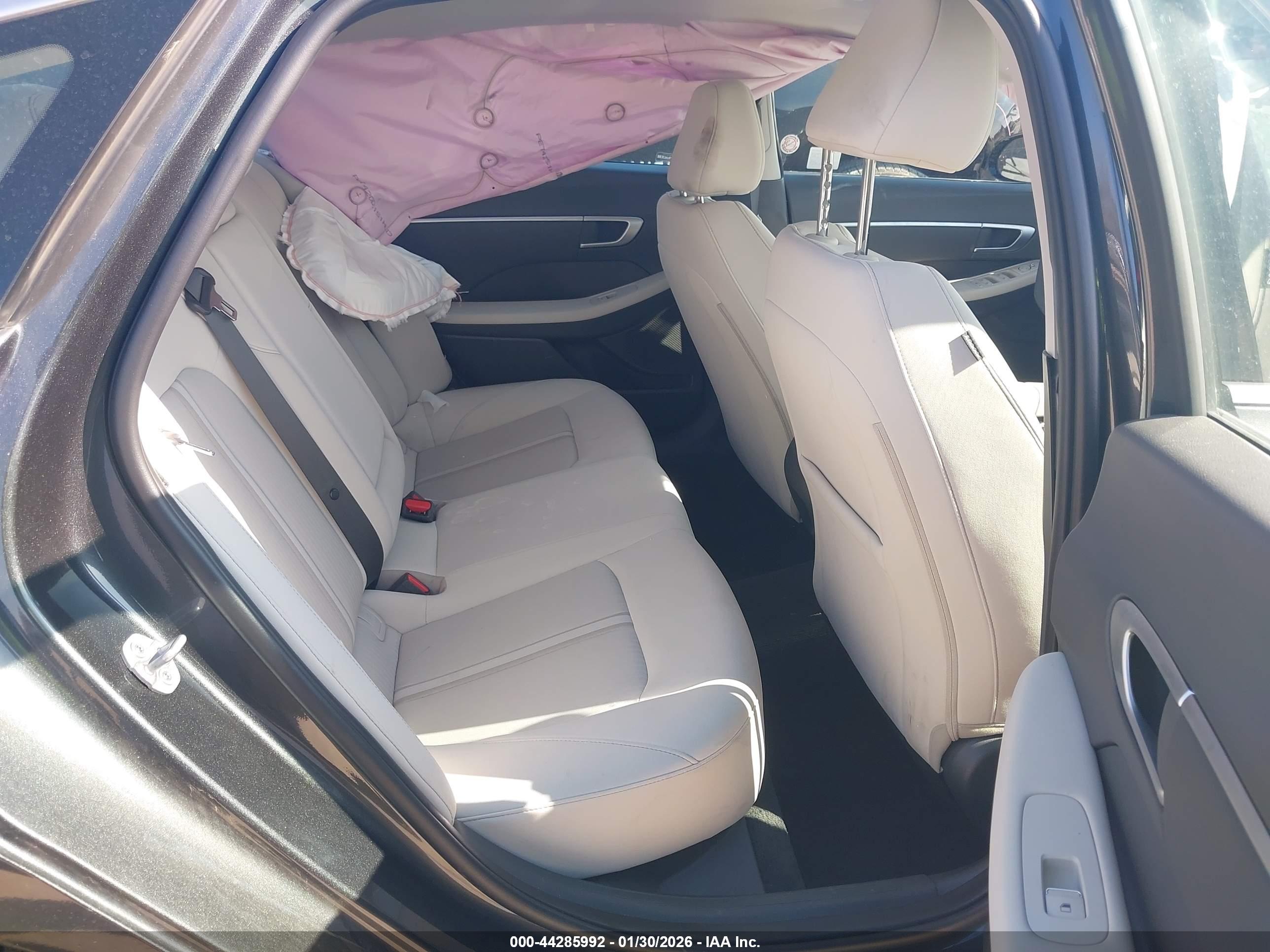 HYUNDAI SONATA image 8