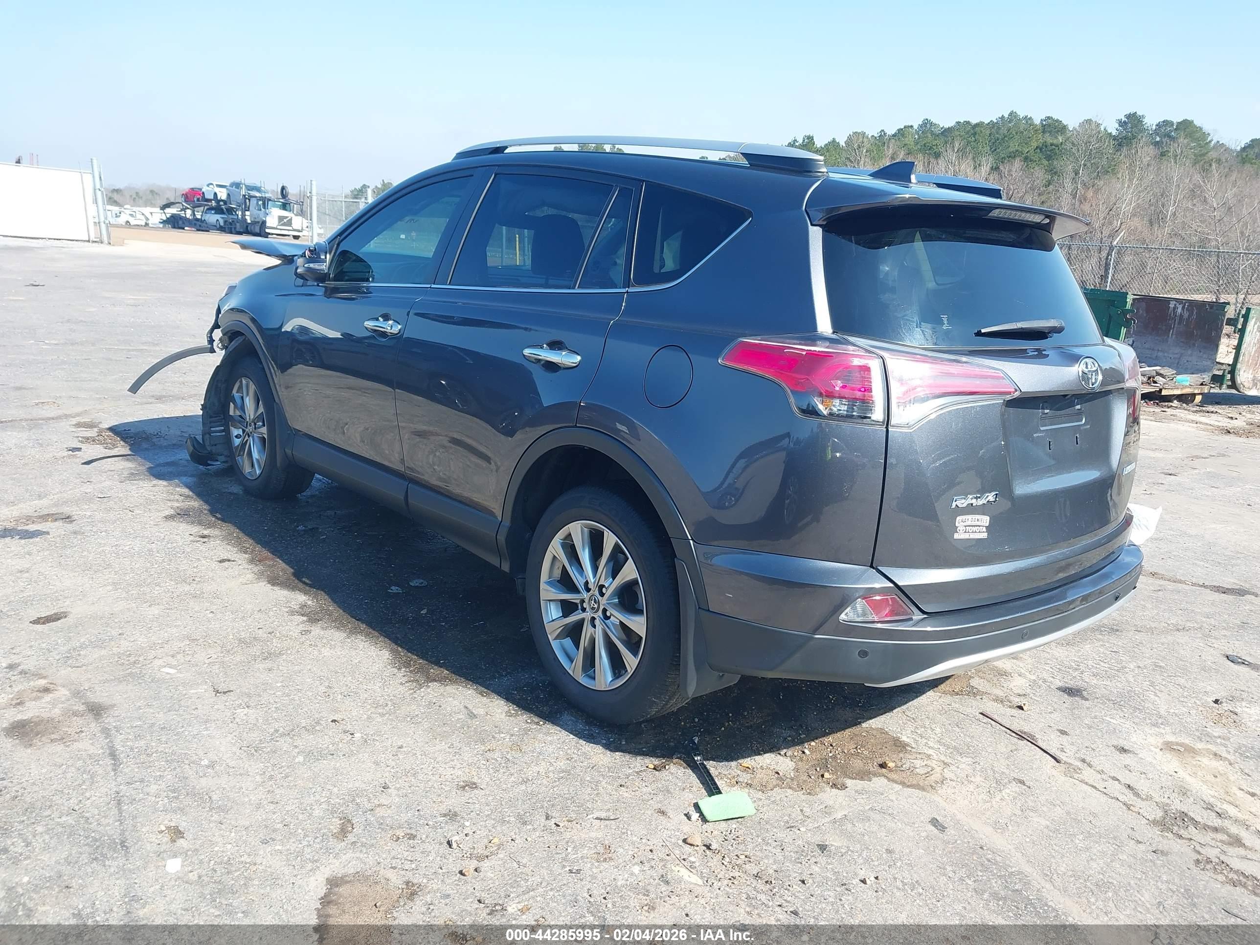 TOYOTA RAV4 image 3