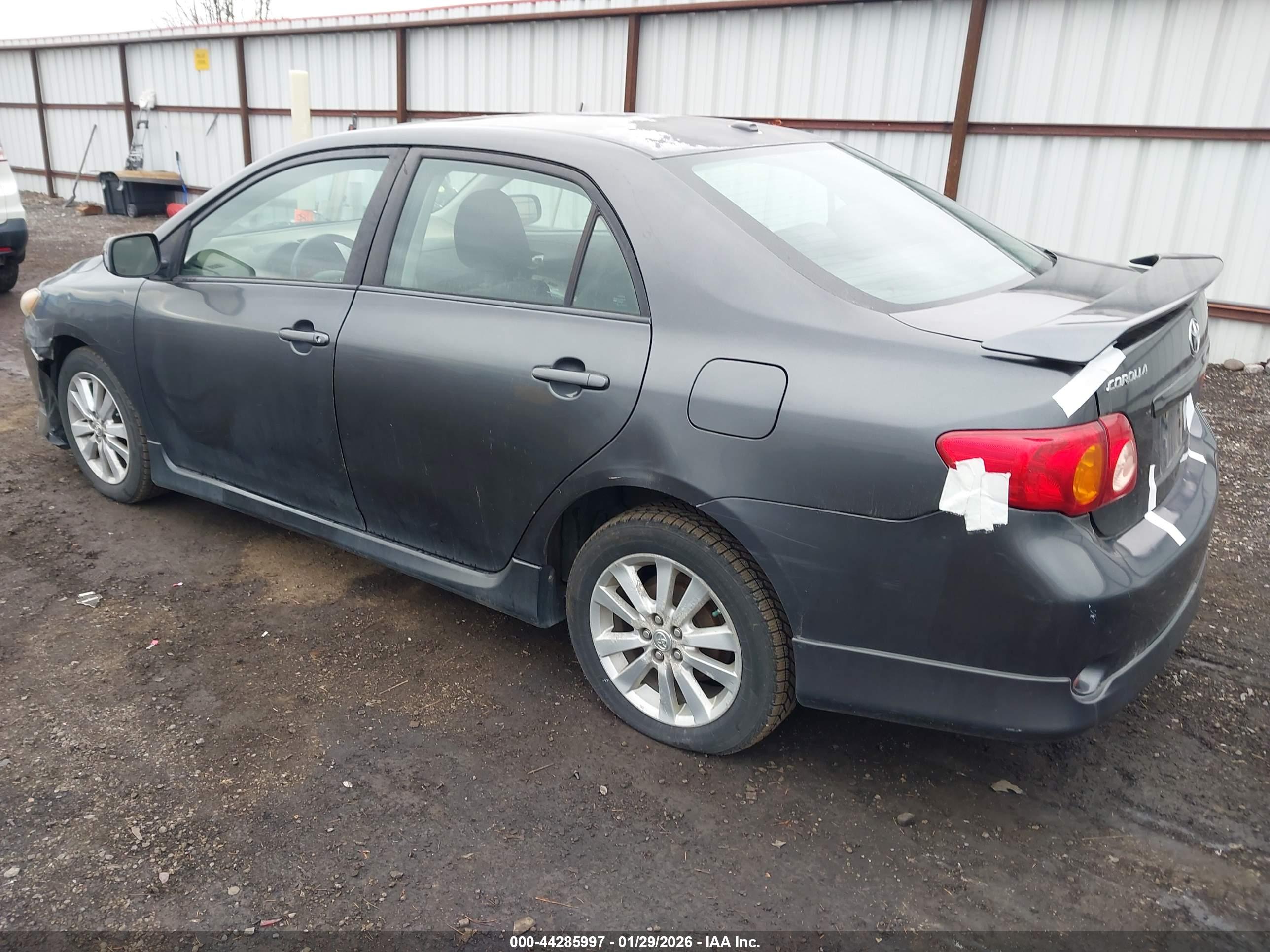 TOYOTA COROLLA image 3