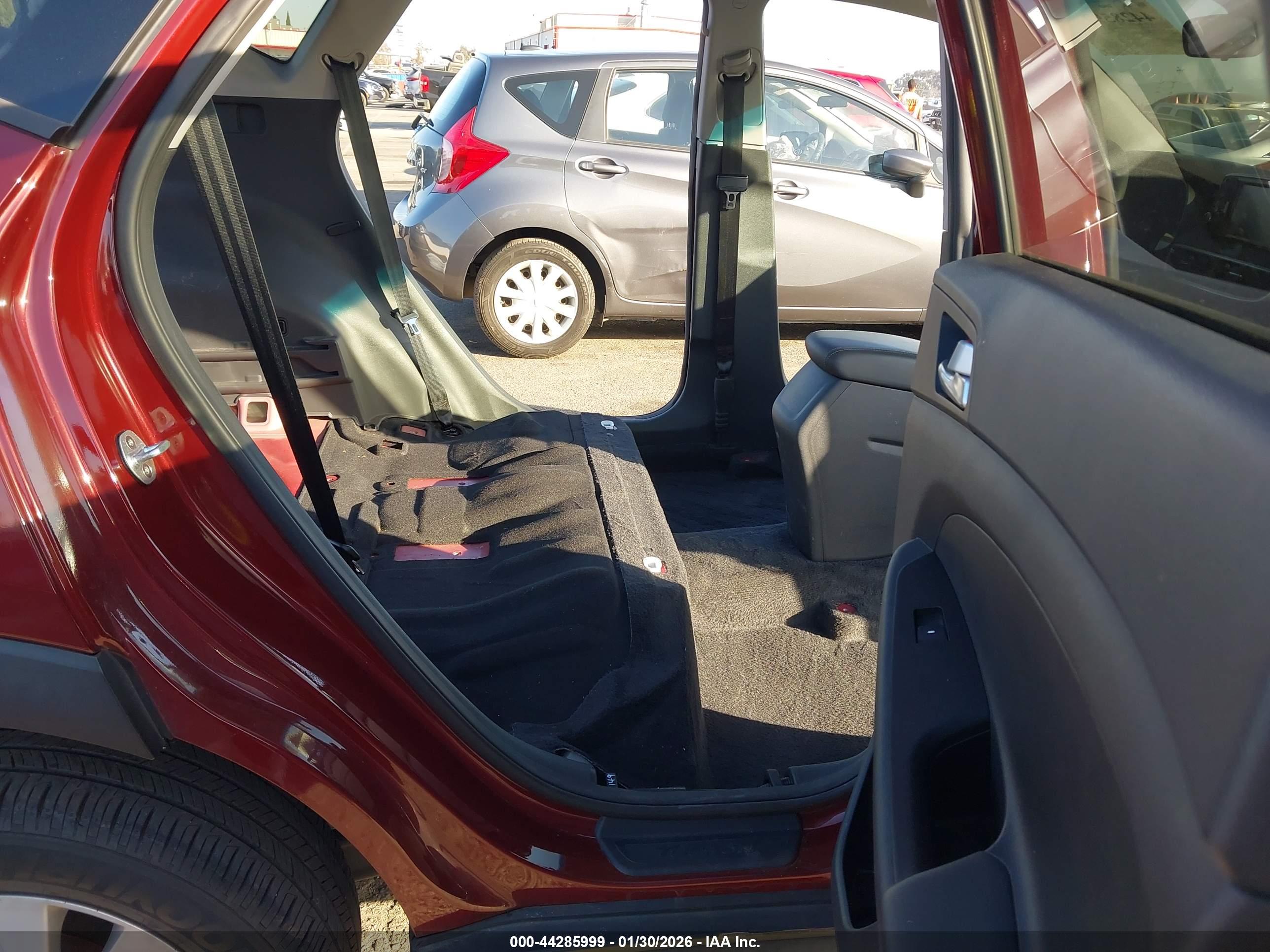 HYUNDAI TUCSON image 8