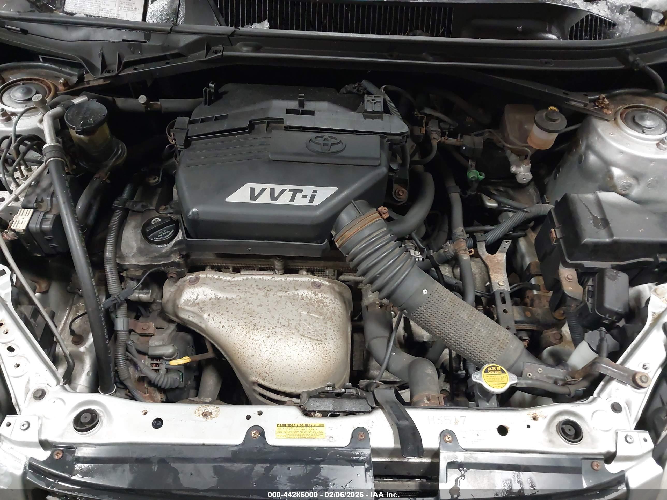 TOYOTA RAV4 image 10