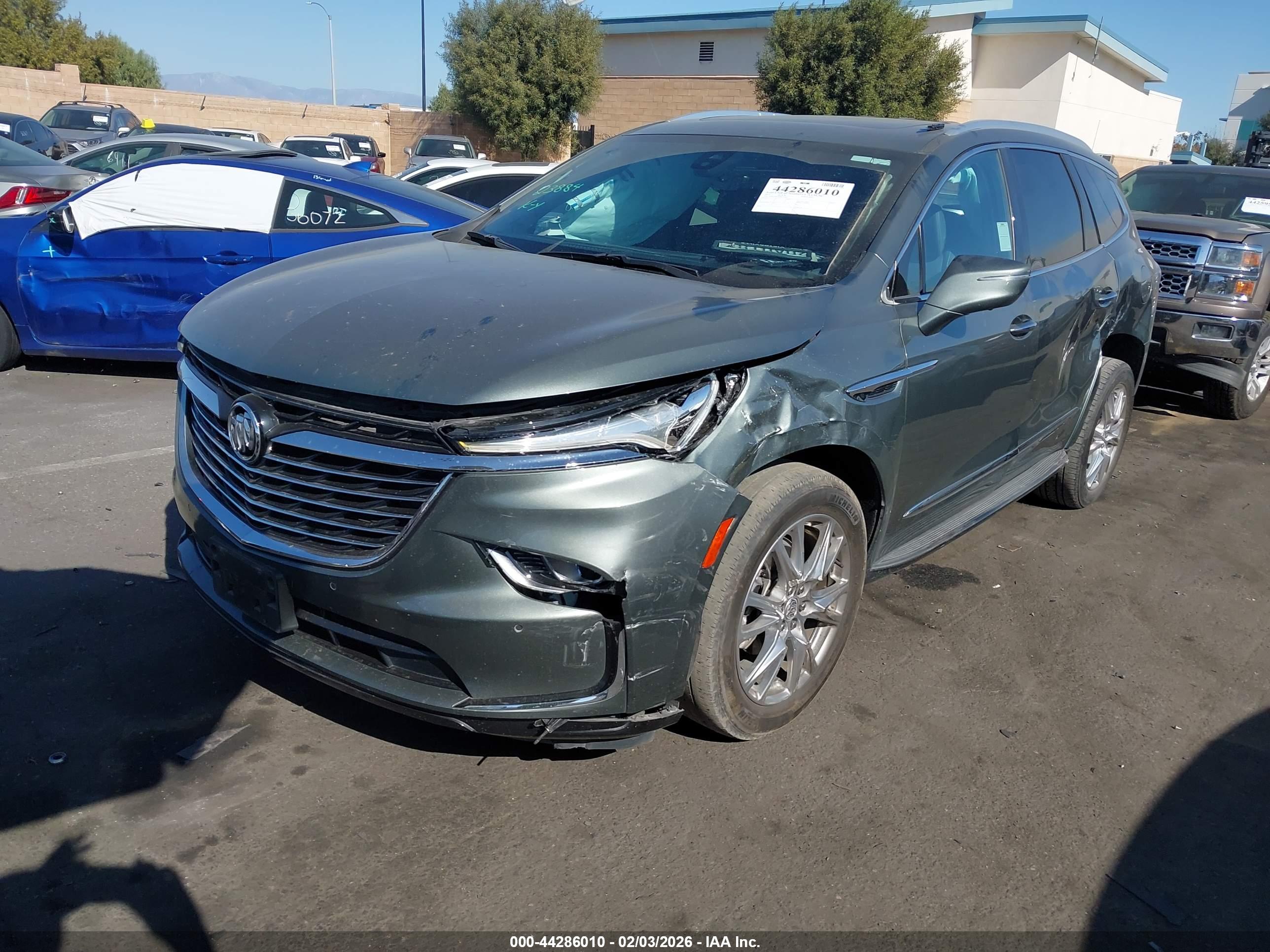 BUICK ENCLAVE image 2