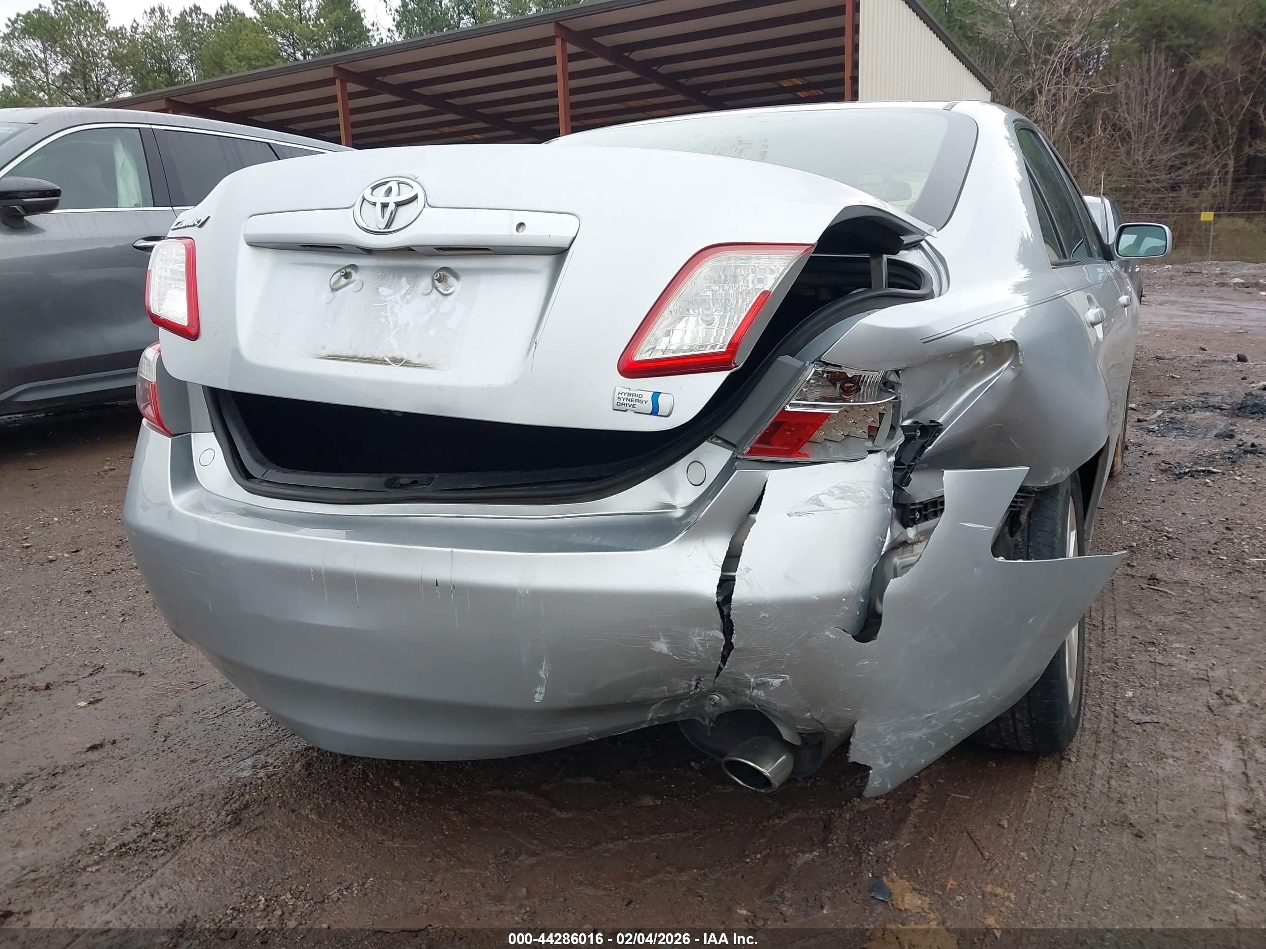 TOYOTA CAMRY image 6