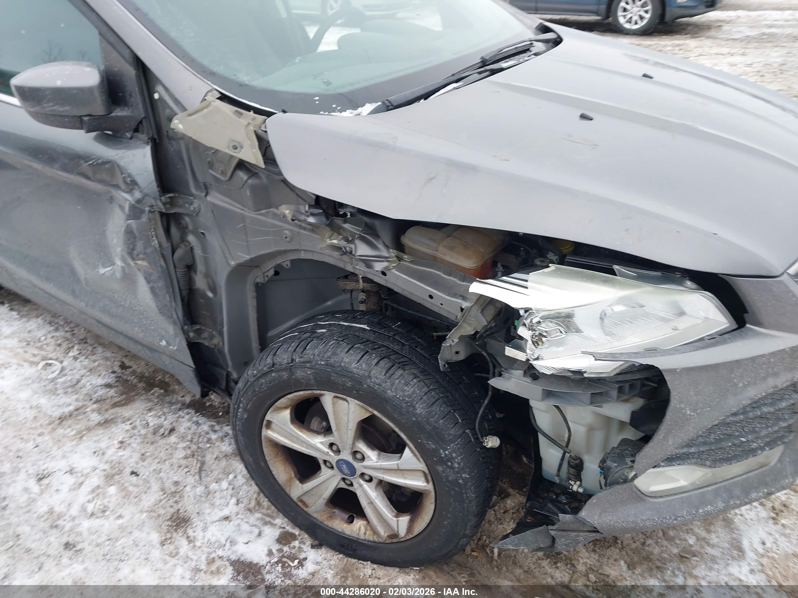 FORD ESCAPE image 6