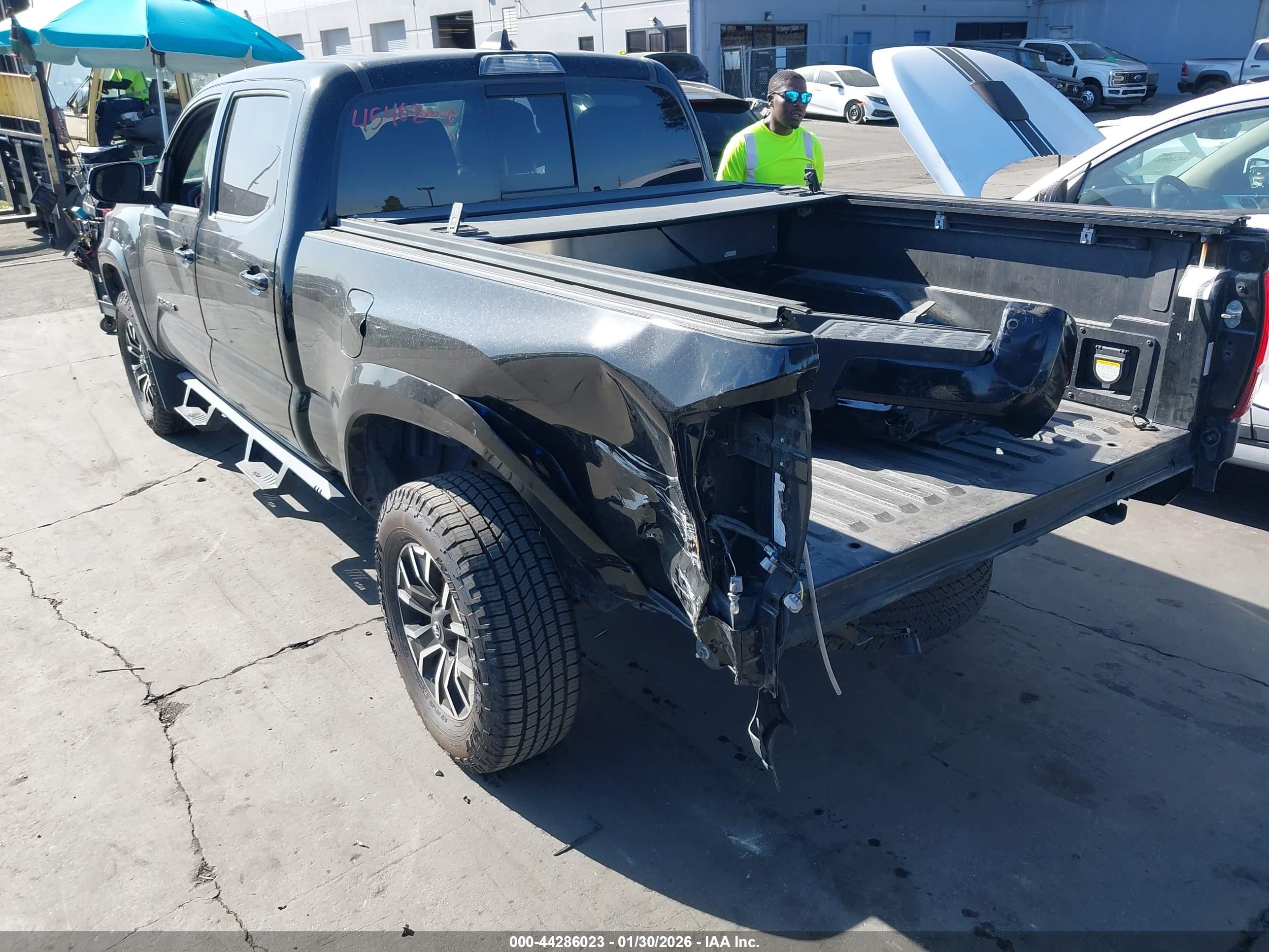 TOYOTA TACOMA image 3