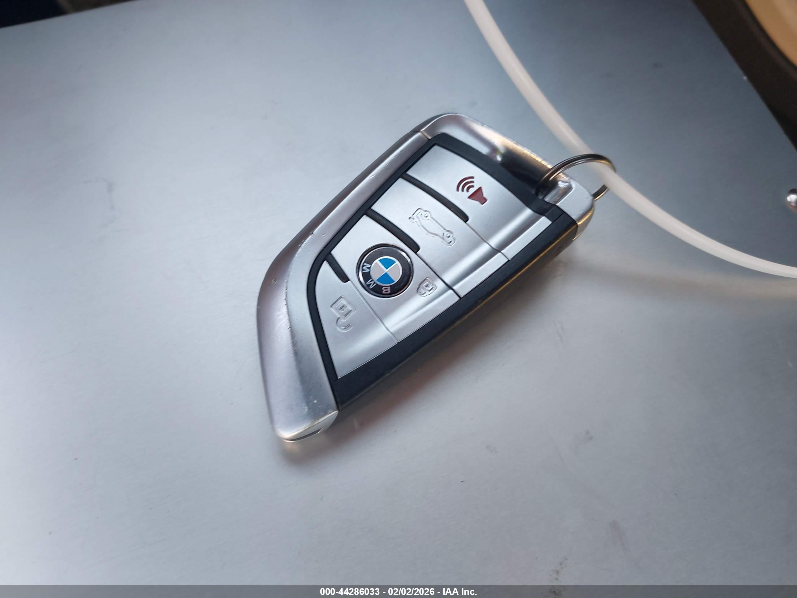 BMW 535I image 11