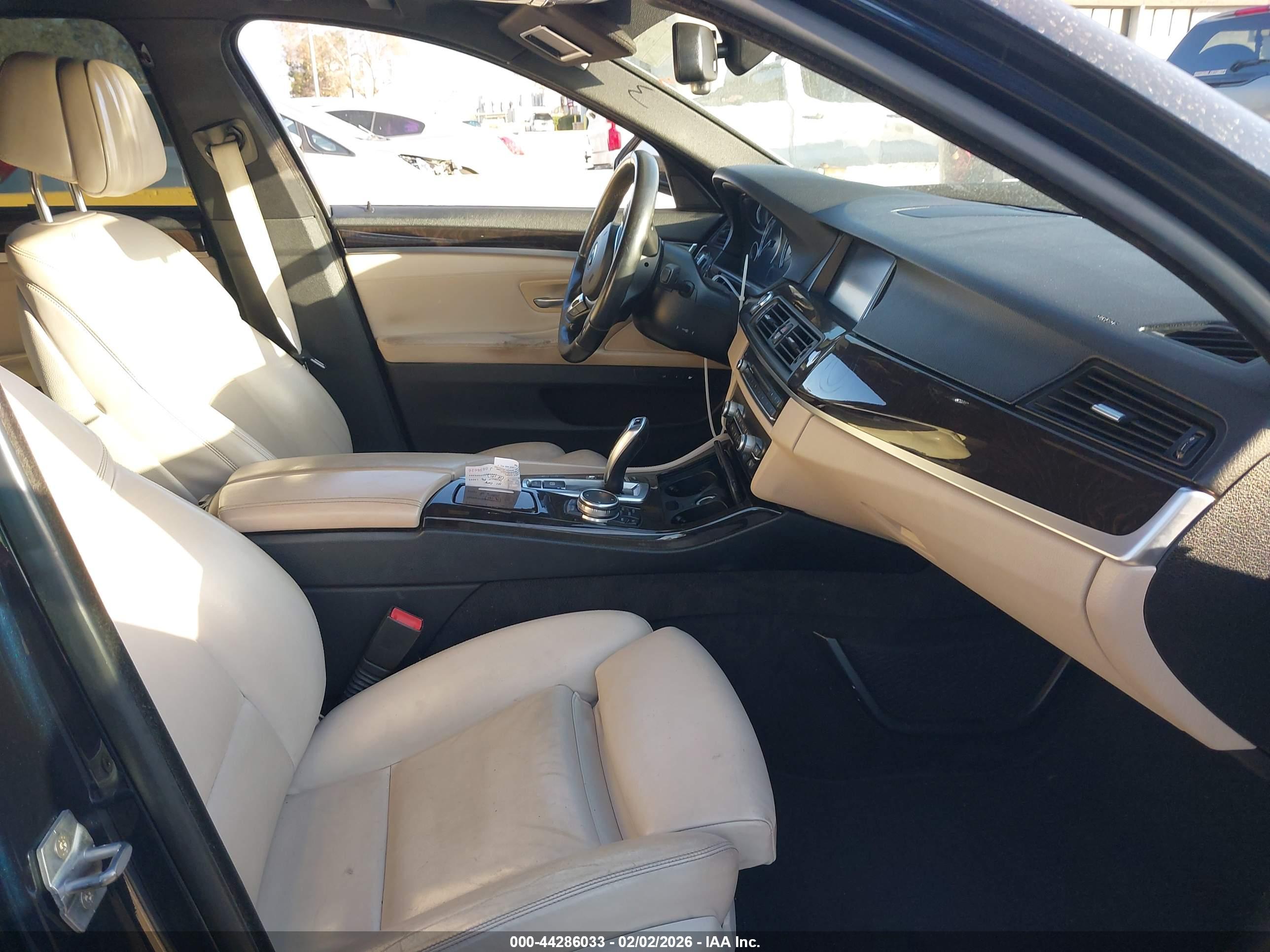BMW 535I image 5