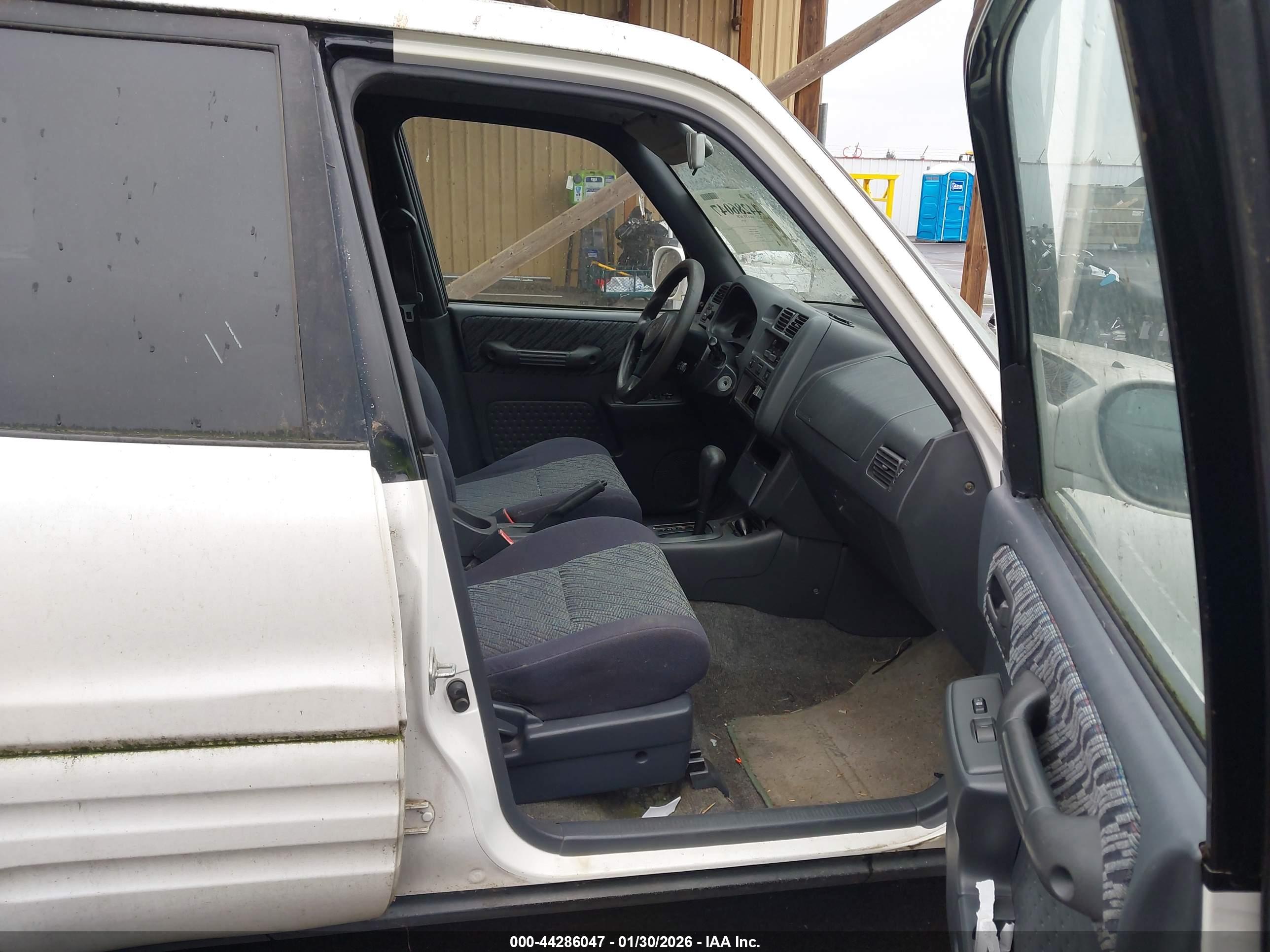 TOYOTA RAV4 image 5