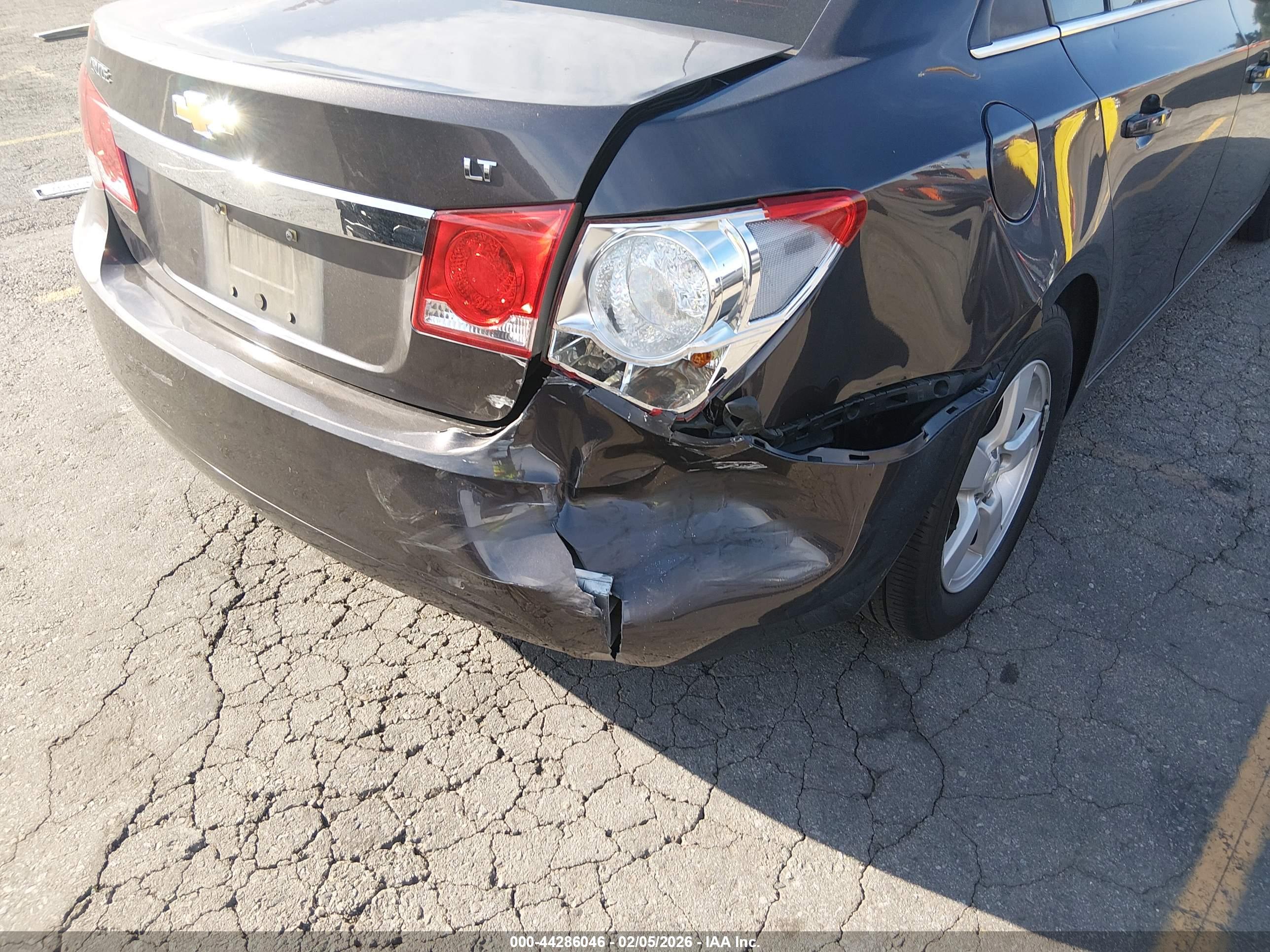CHEVROLET CRUZE image 6