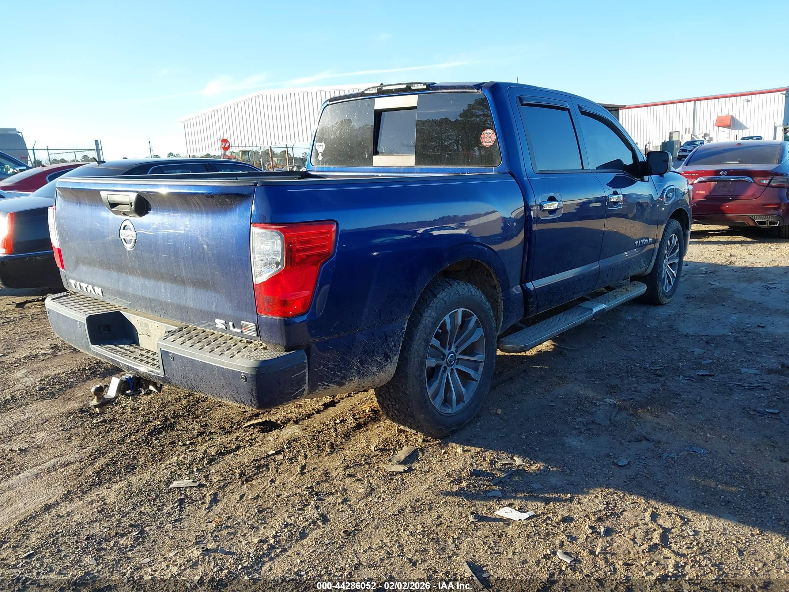 NISSAN TITAN image 4