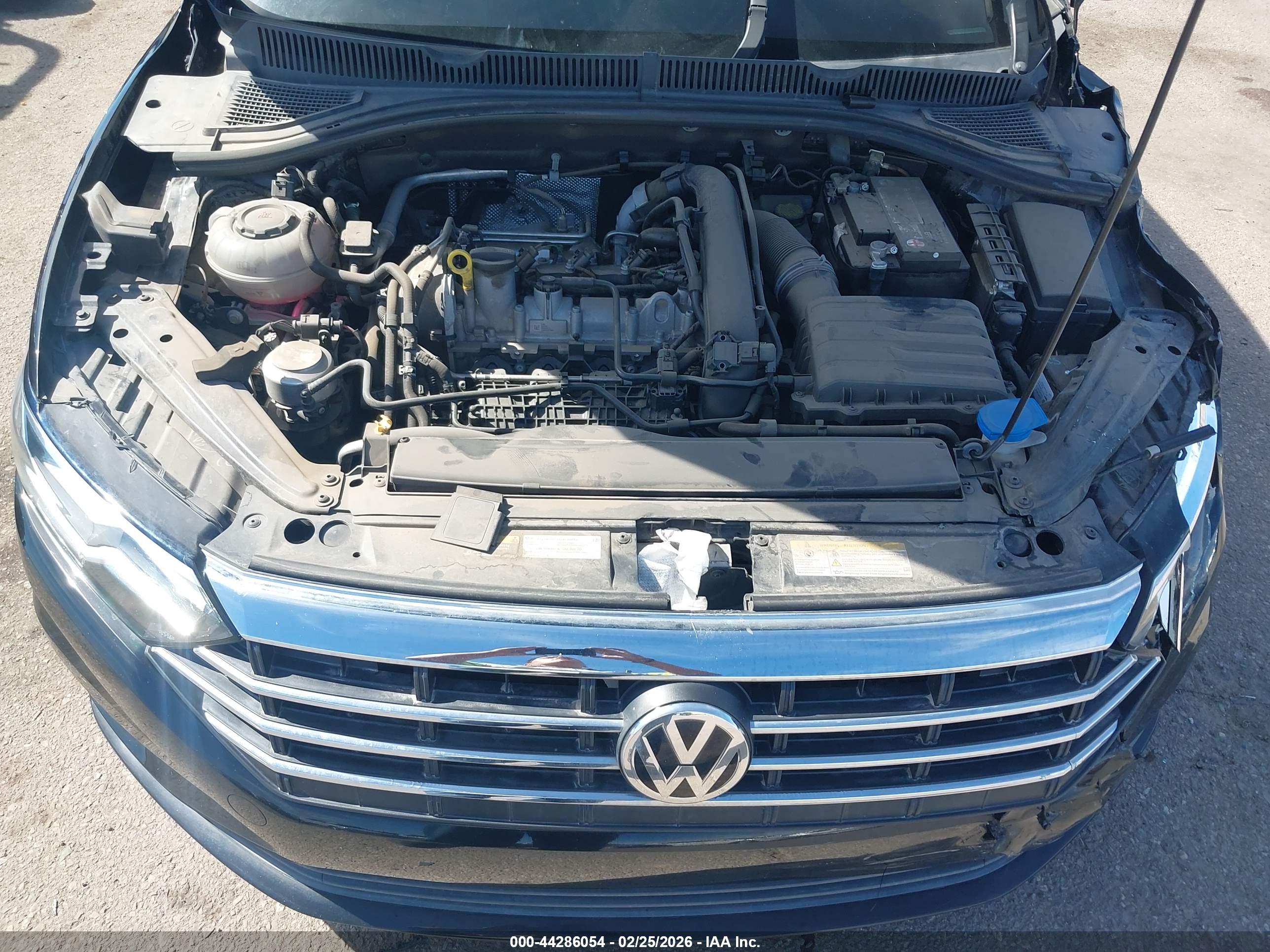 VOLKSWAGEN JETTA image 10