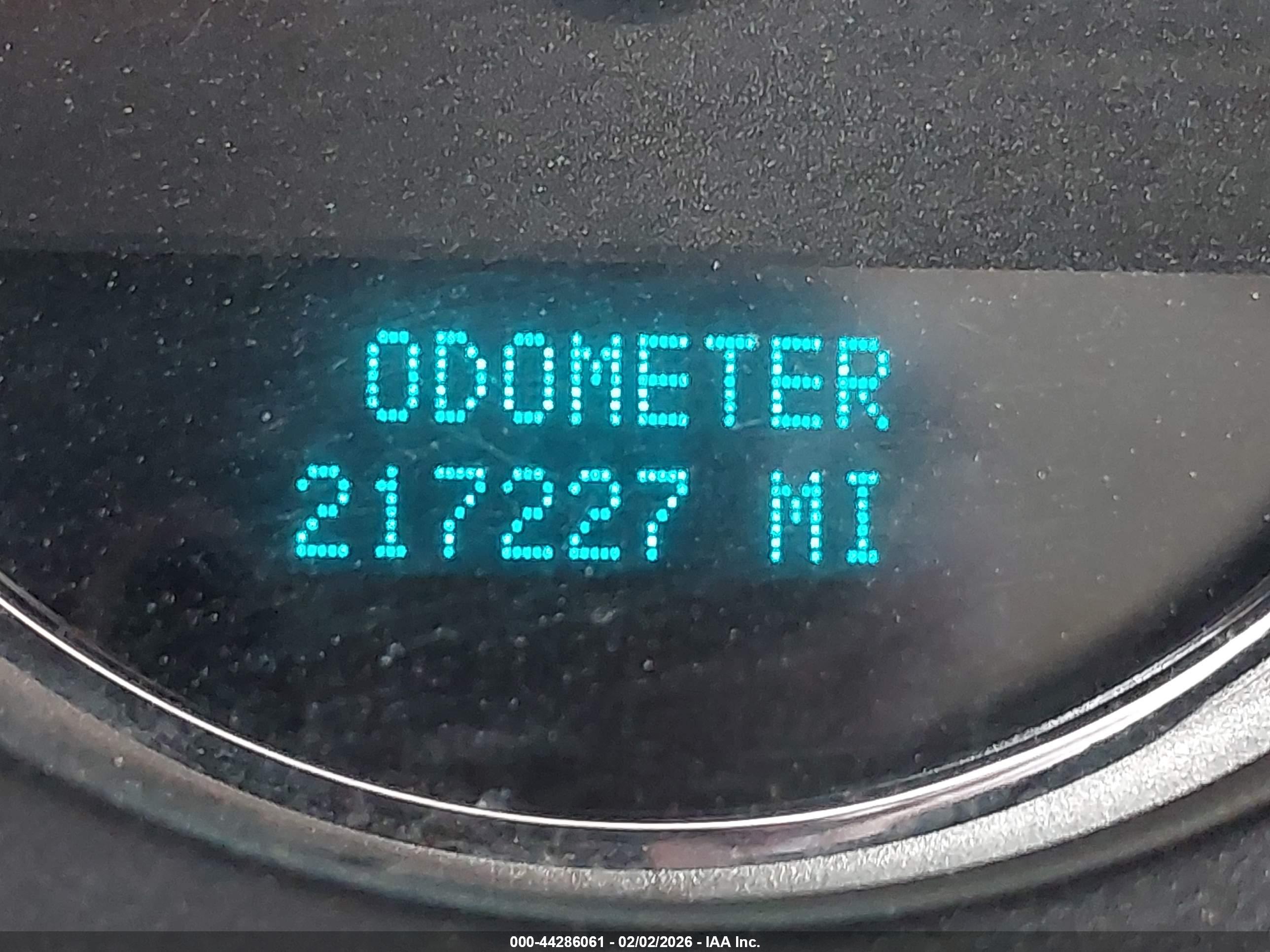 GMC YUKON image 7