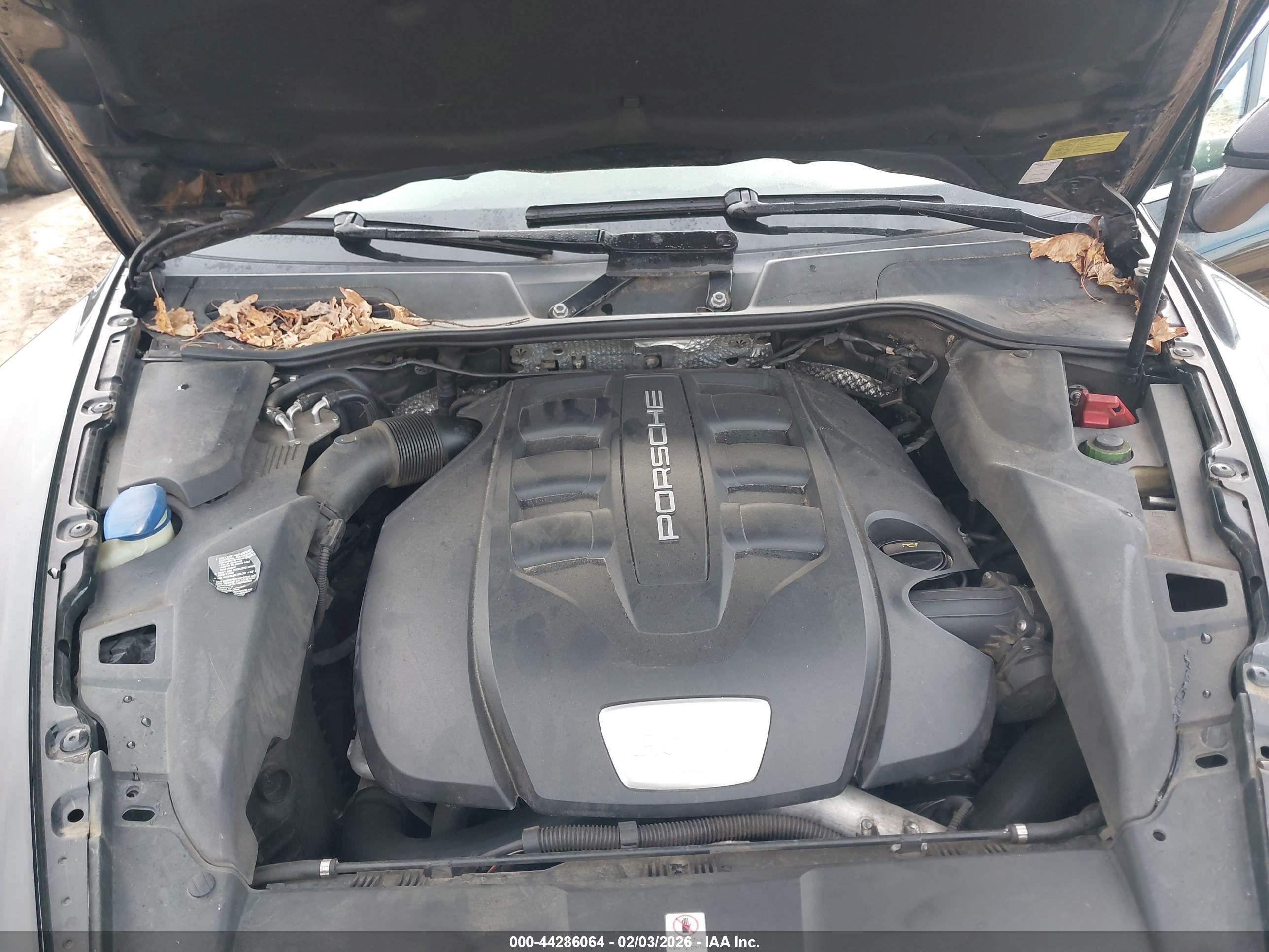 PORSCHE CAYENNE image 10
