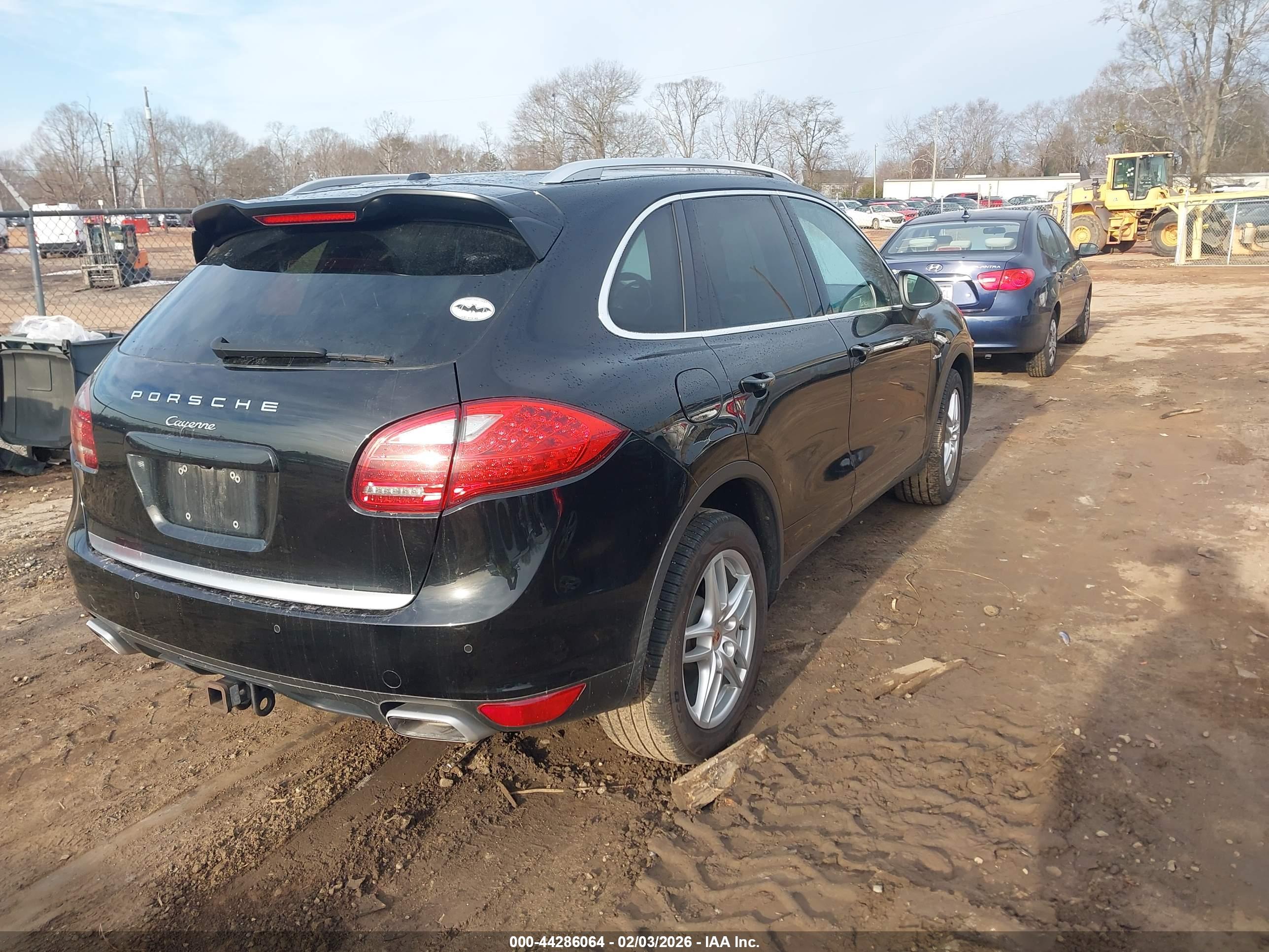 PORSCHE CAYENNE image 4