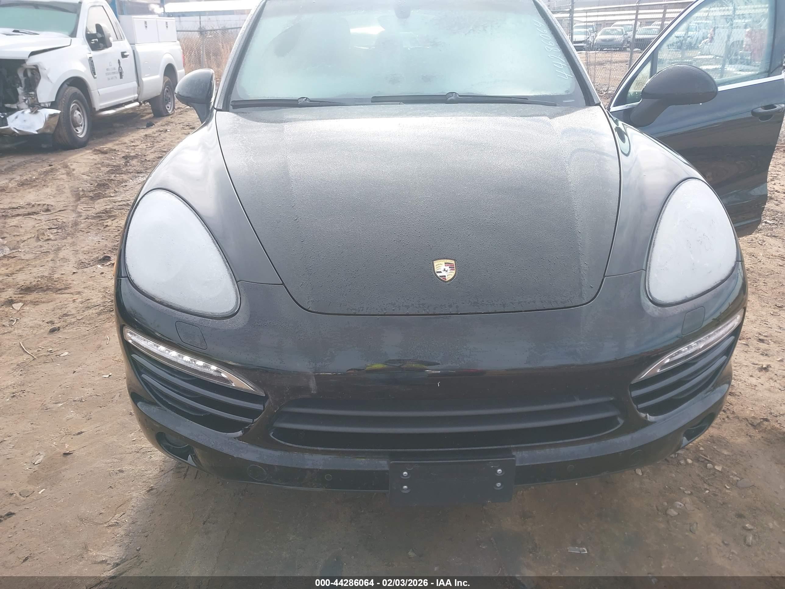 PORSCHE CAYENNE image 6