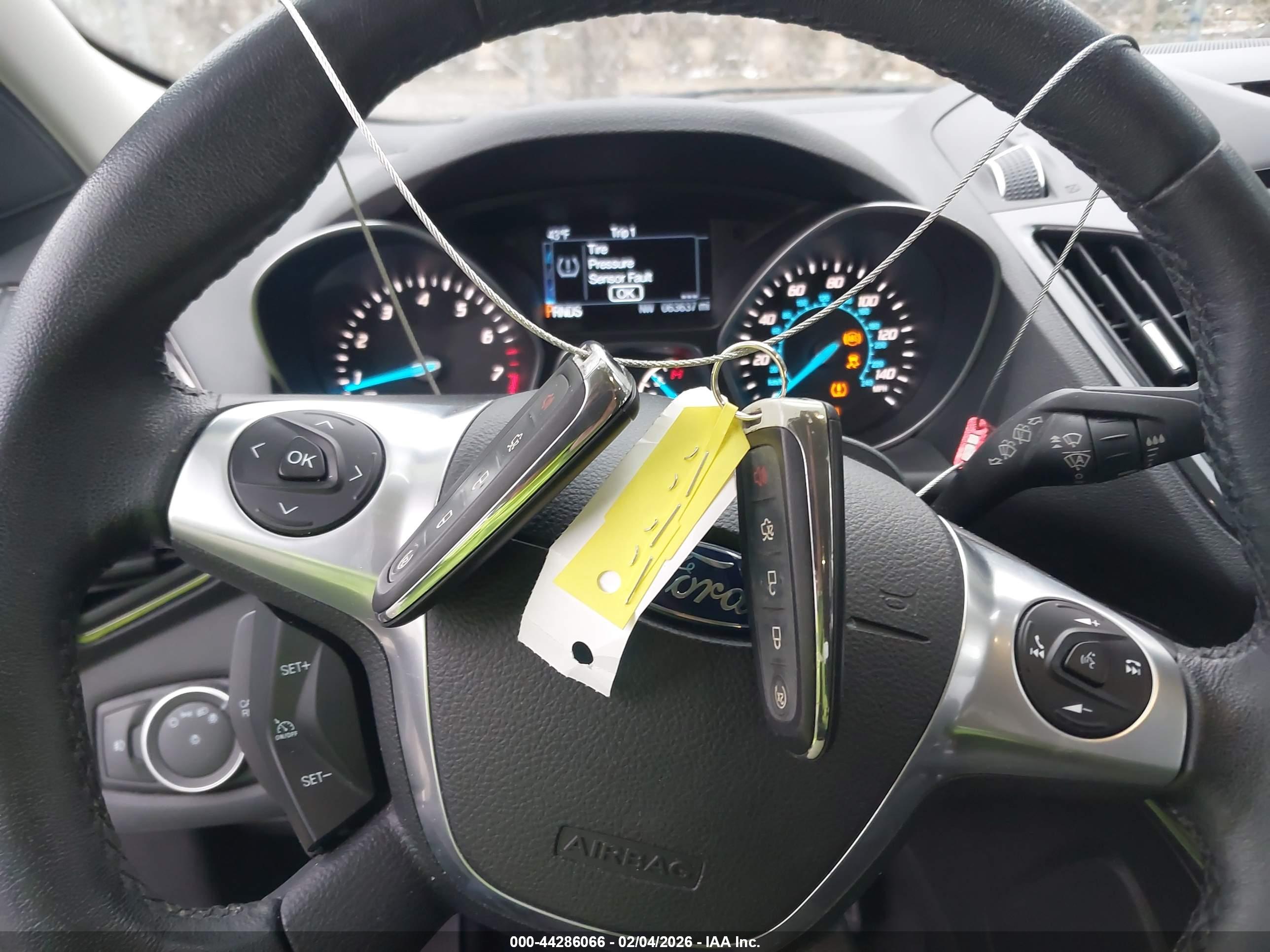 FORD ESCAPE image 11