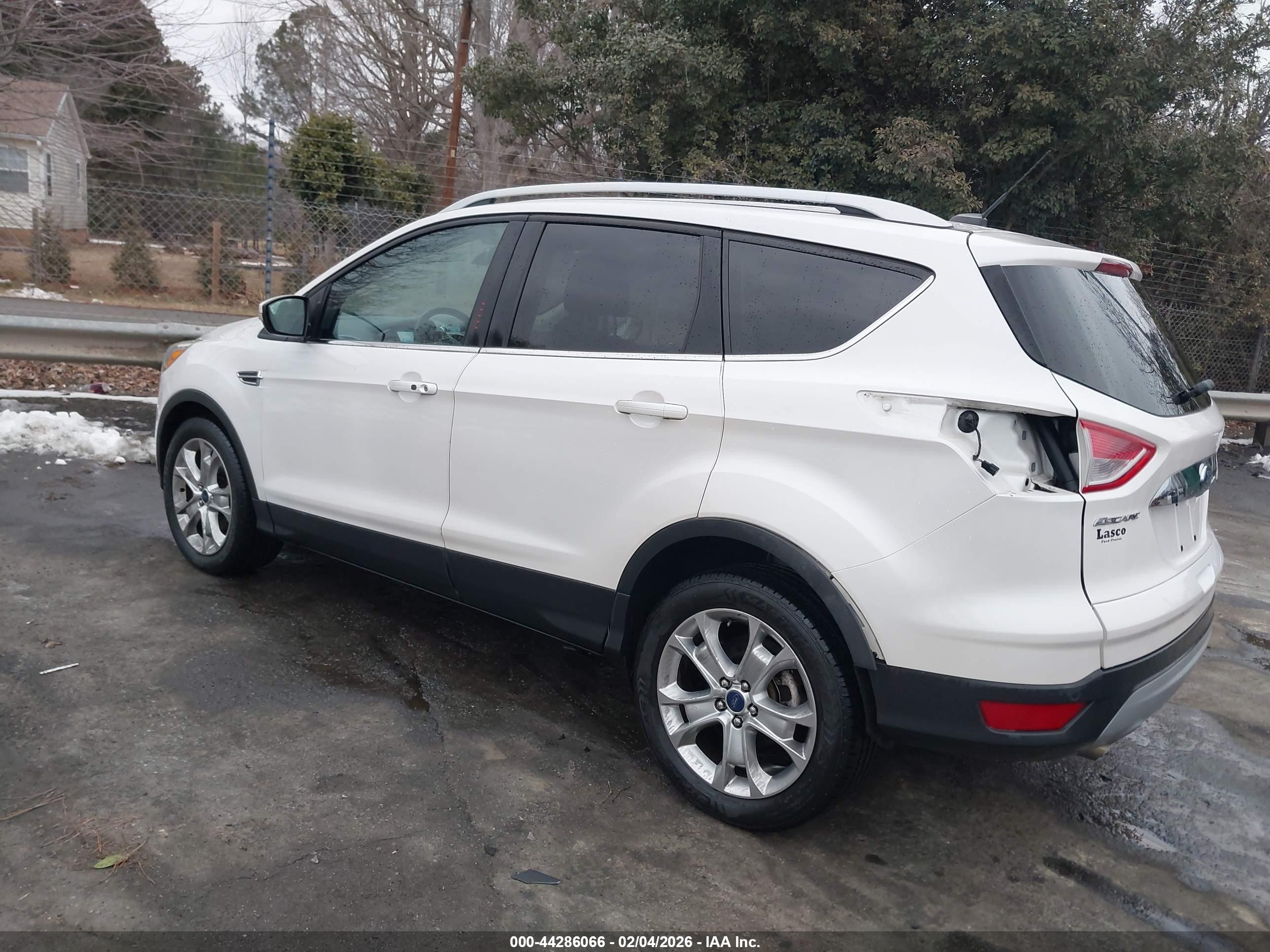 FORD ESCAPE image 3