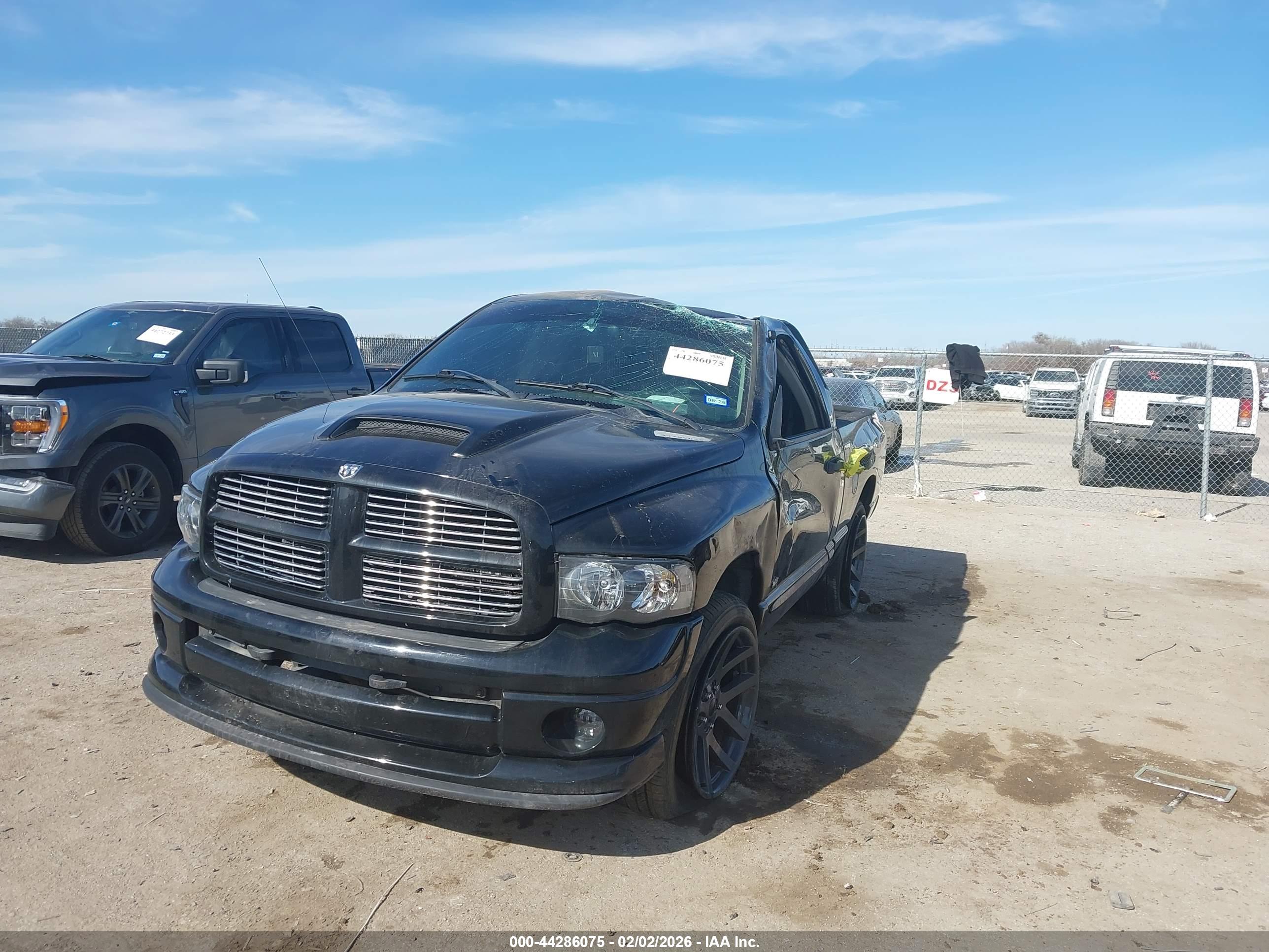 DODGE RAM image 2