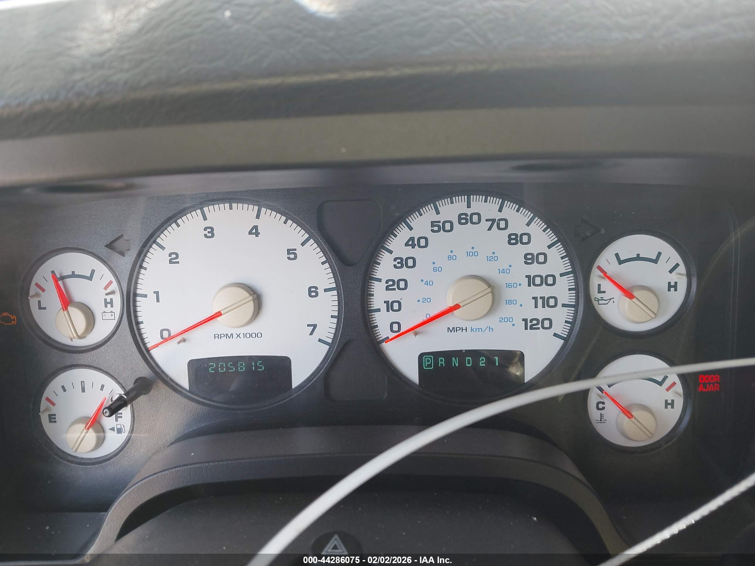 DODGE RAM image 7