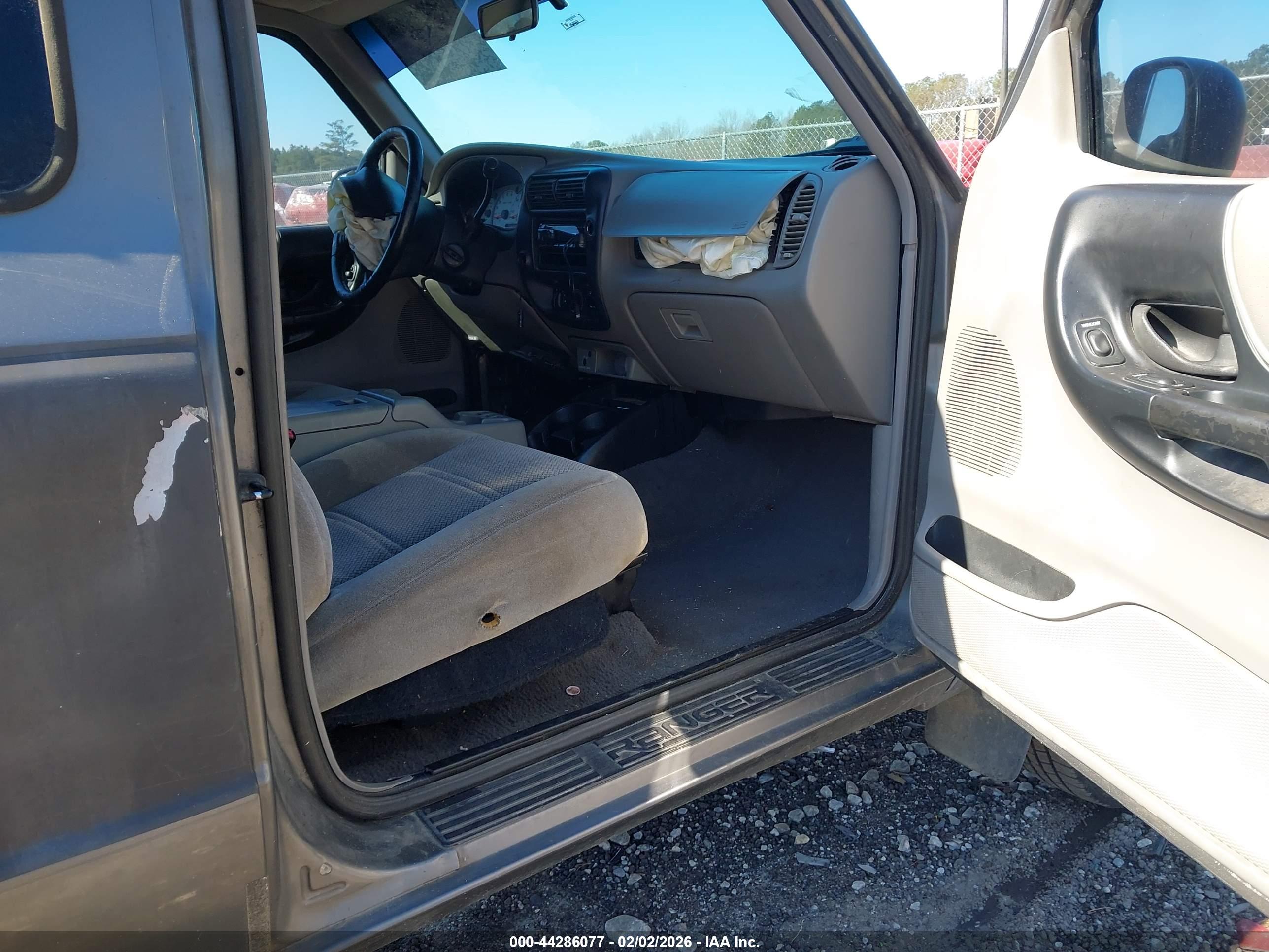 FORD RANGER image 5