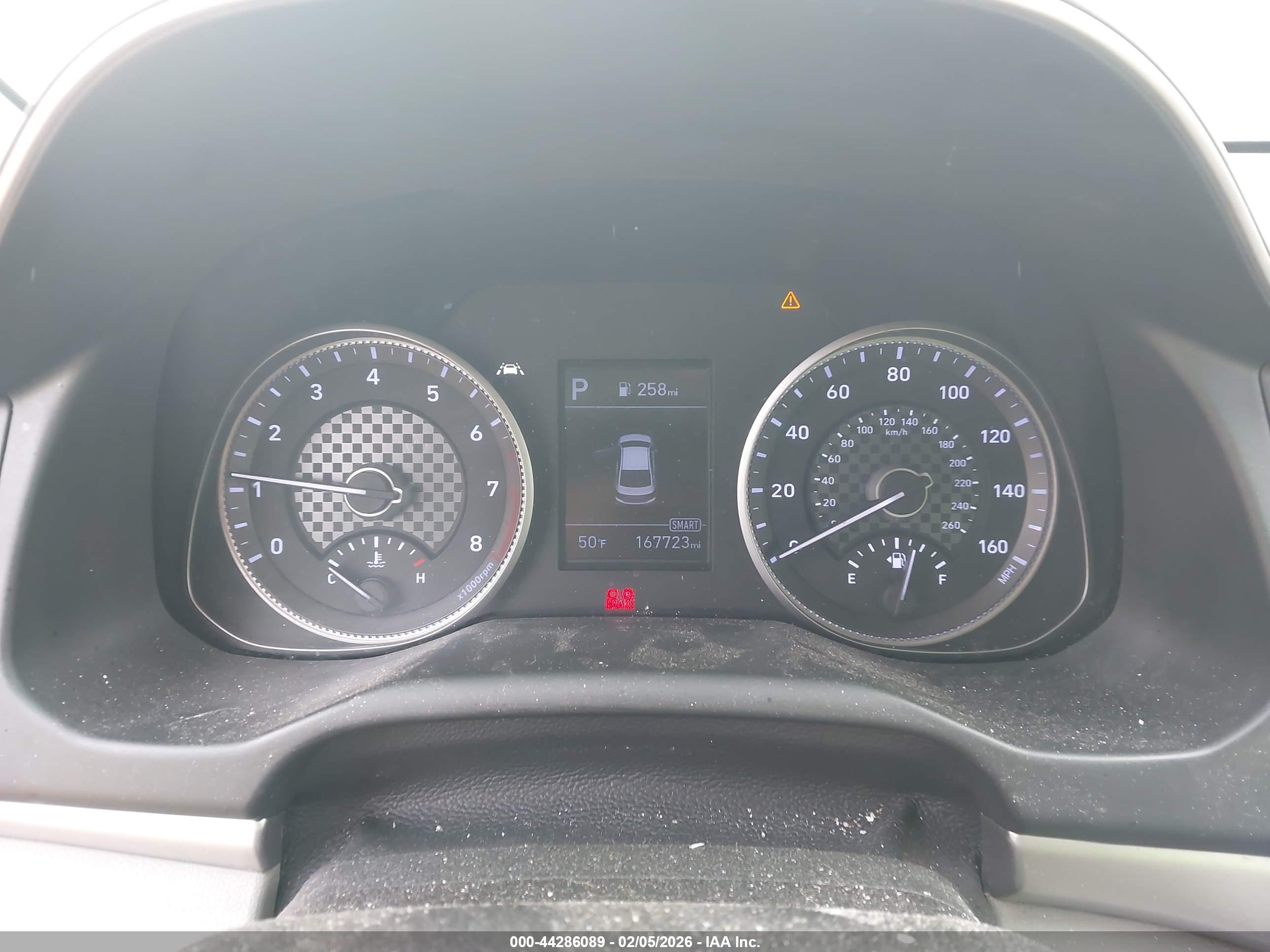 HYUNDAI ELANTRA image 7