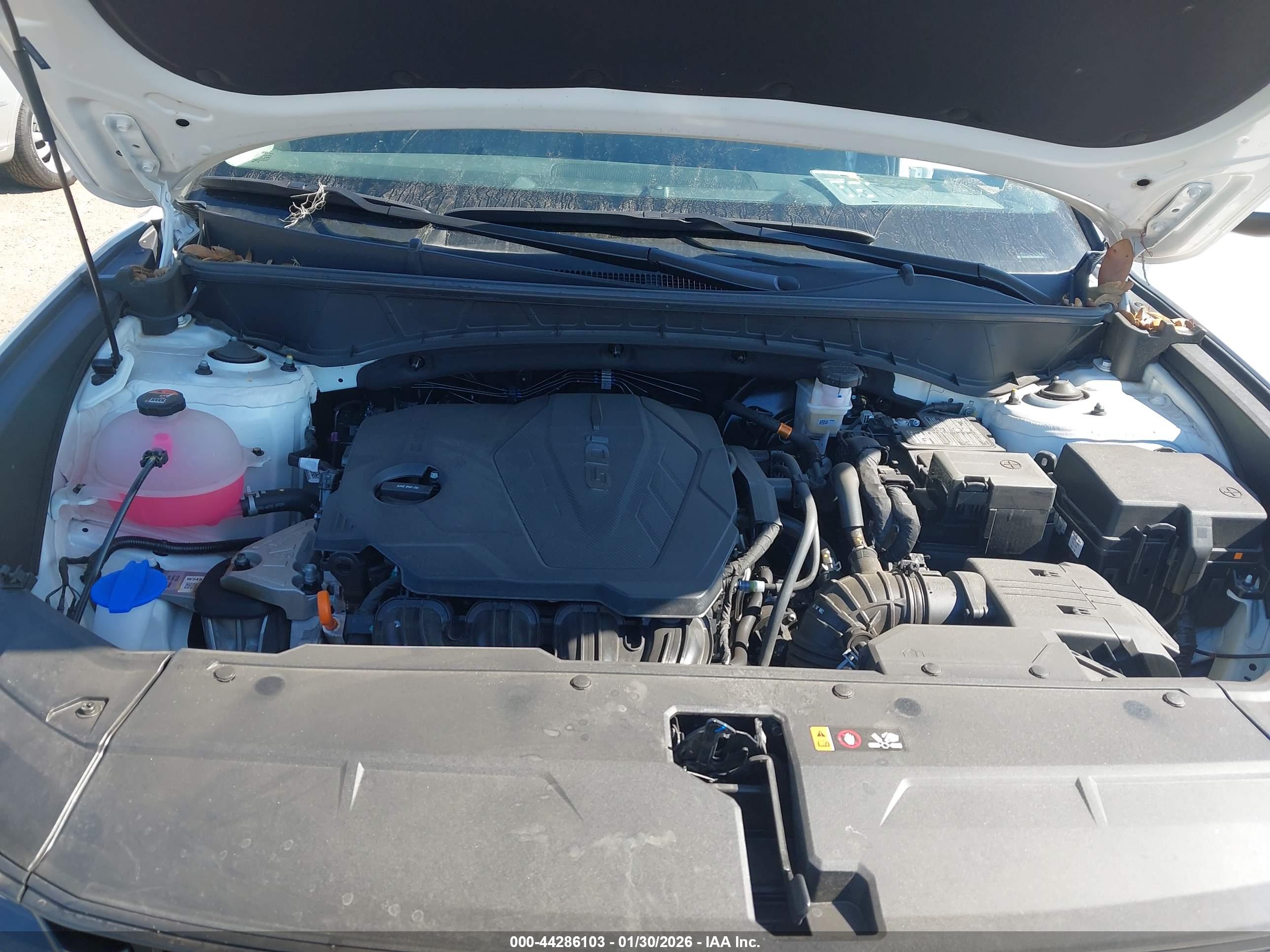 HYUNDAI TUCSON image 10
