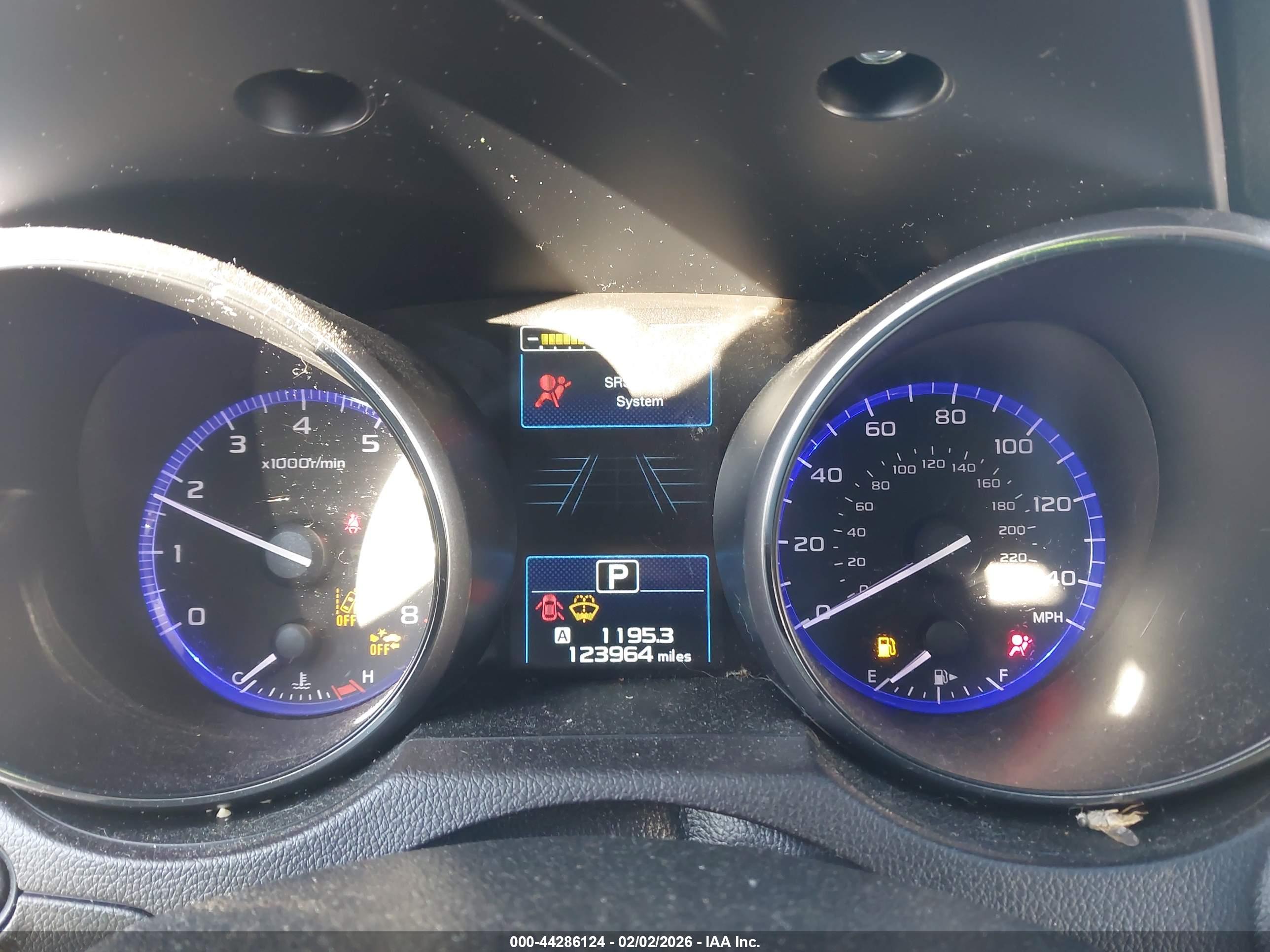 SUBARU OUTBACK image 7