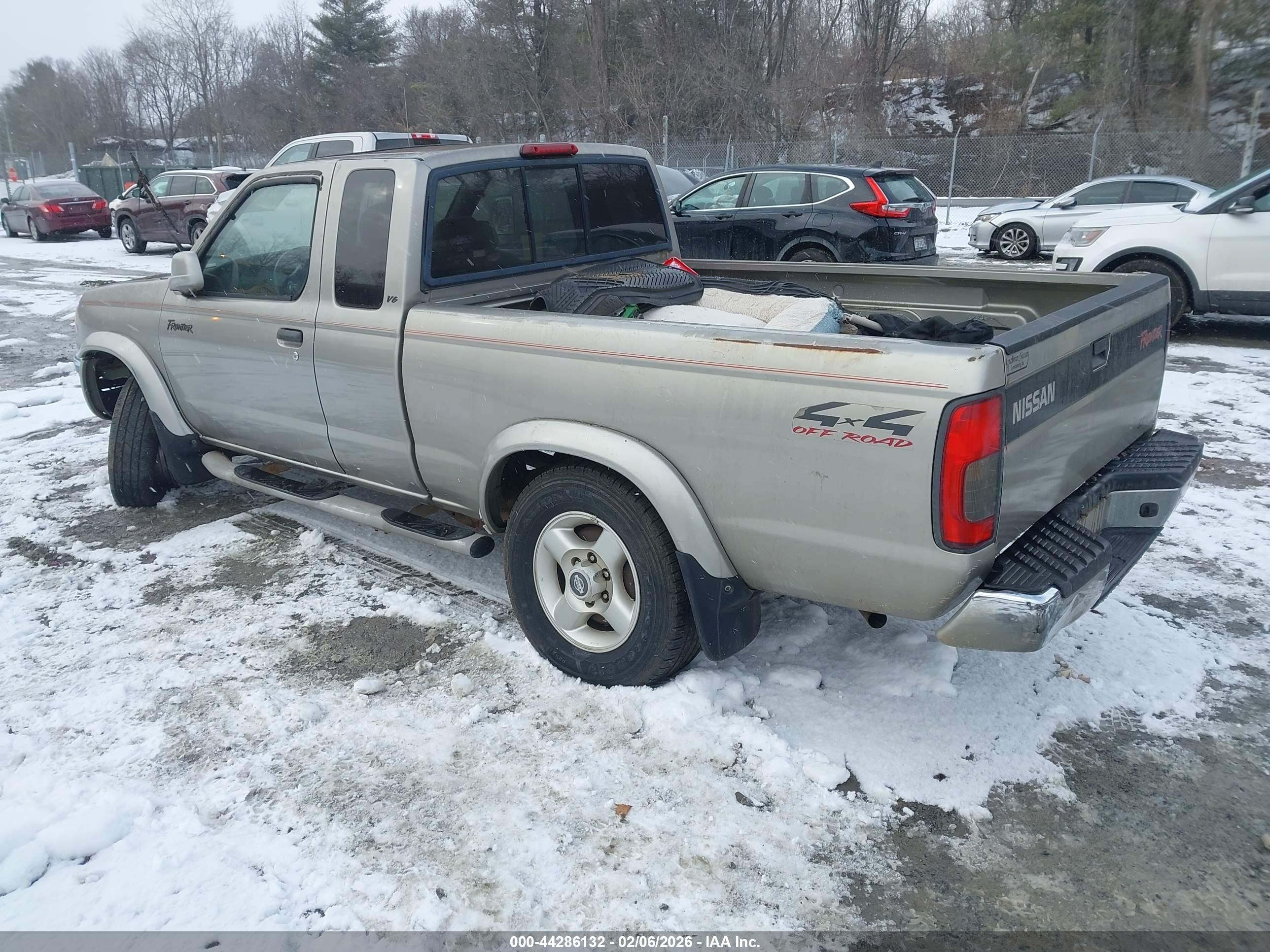 NISSAN FRONTIER image 3