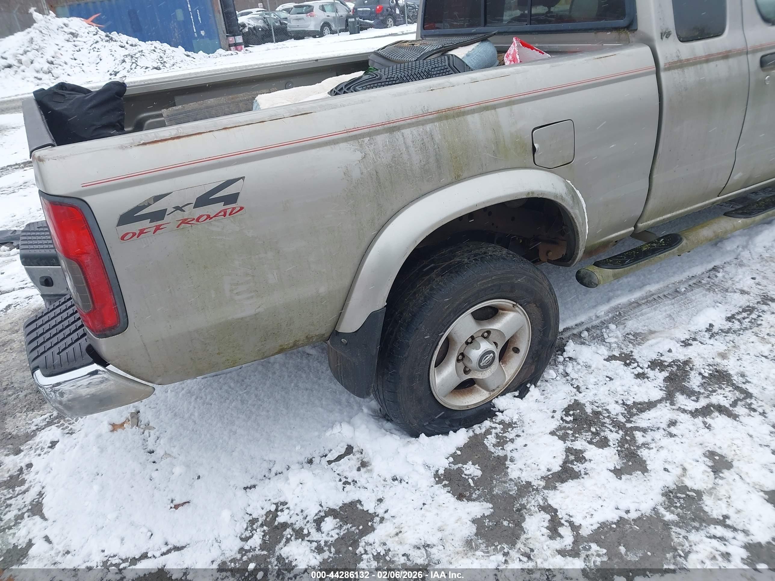 NISSAN FRONTIER image 6