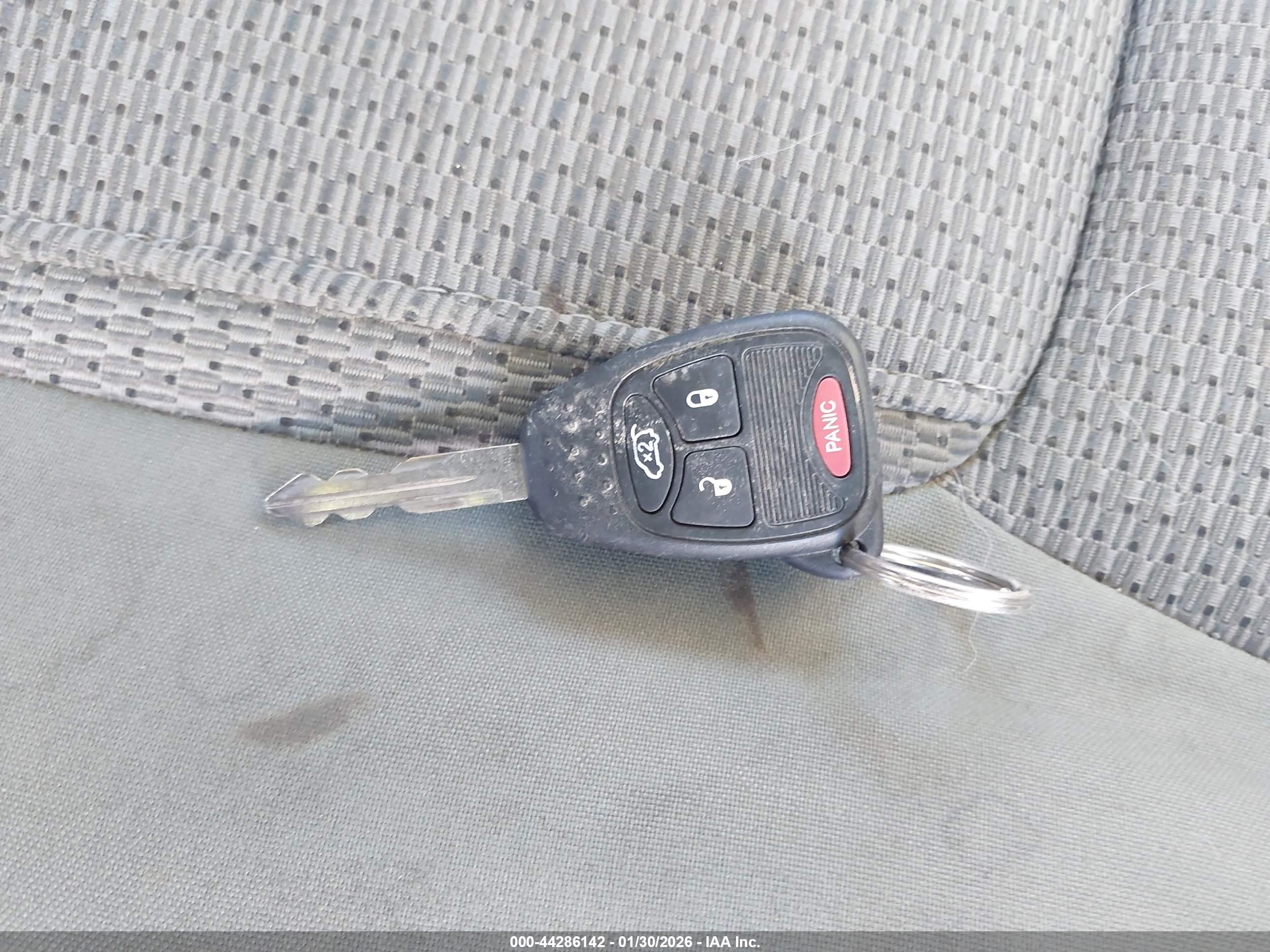 JEEP COMMANDER image 11