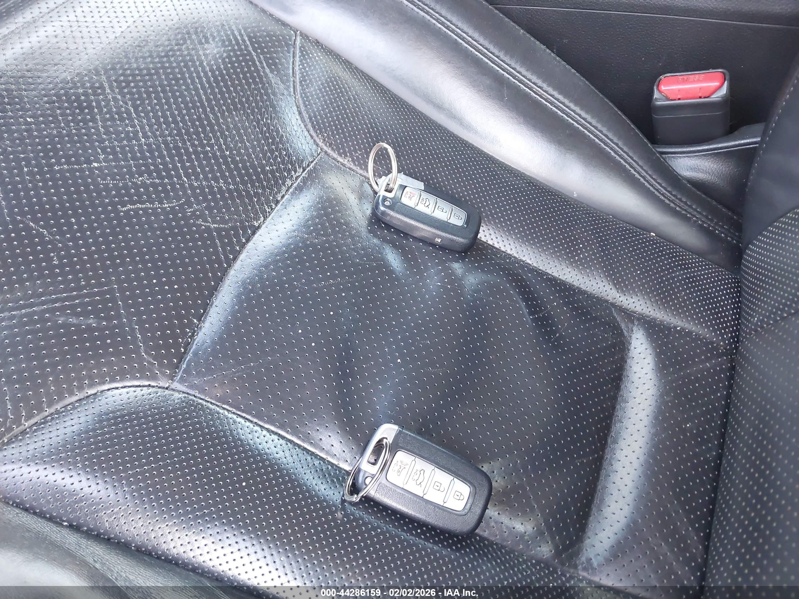 HYUNDAI AZERA image 11