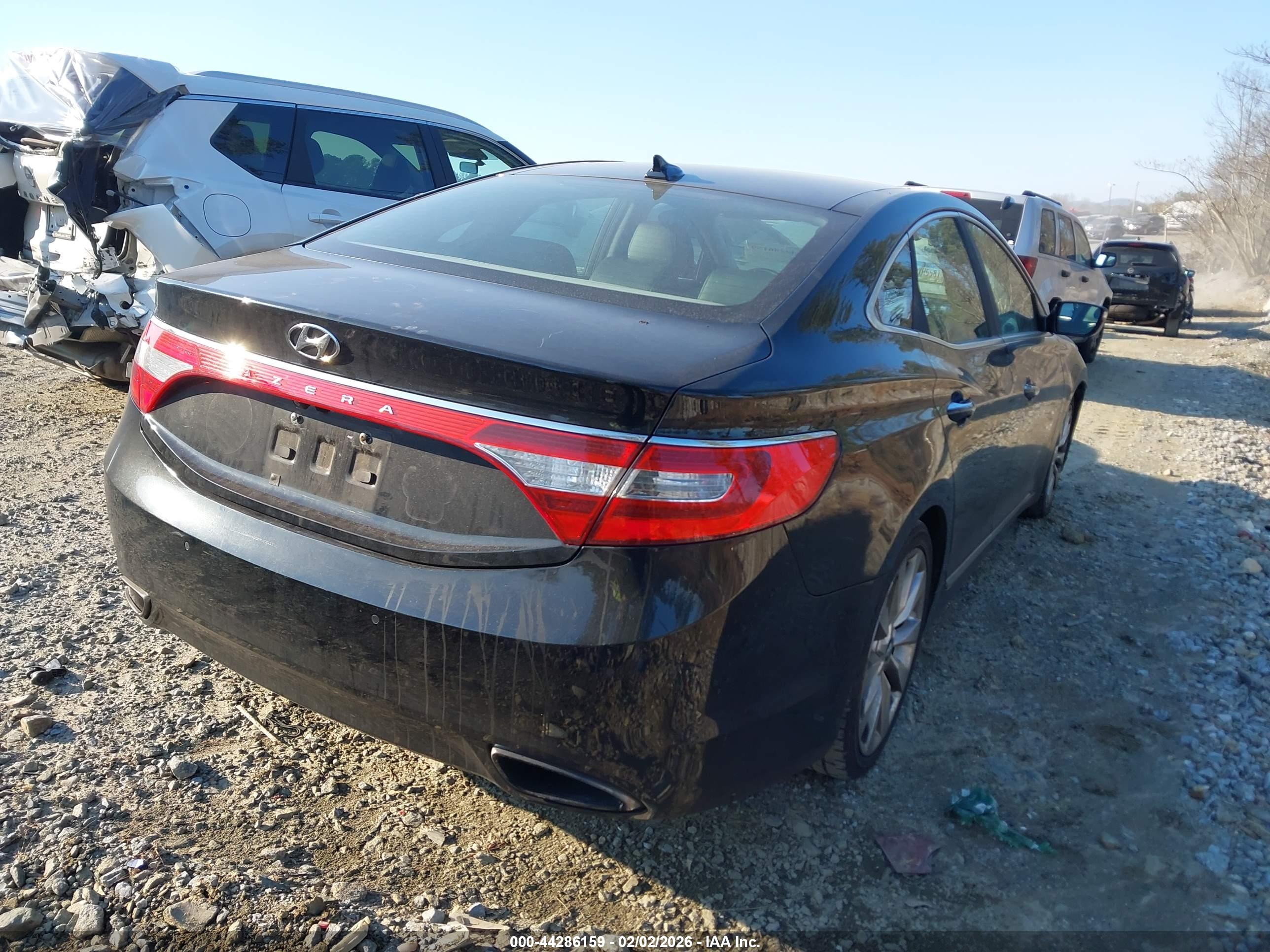 HYUNDAI AZERA image 4