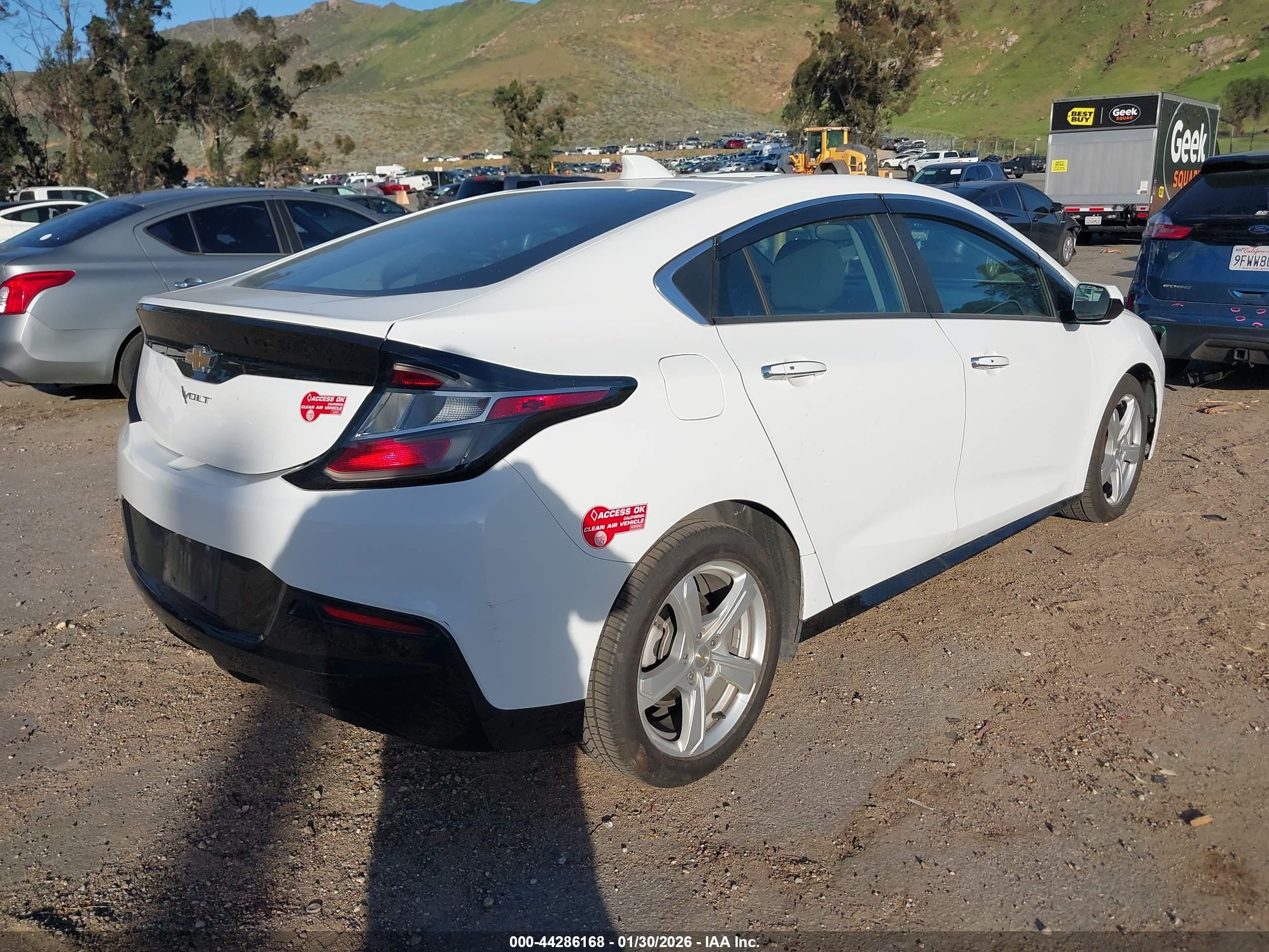 CHEVROLET VOLT image 4