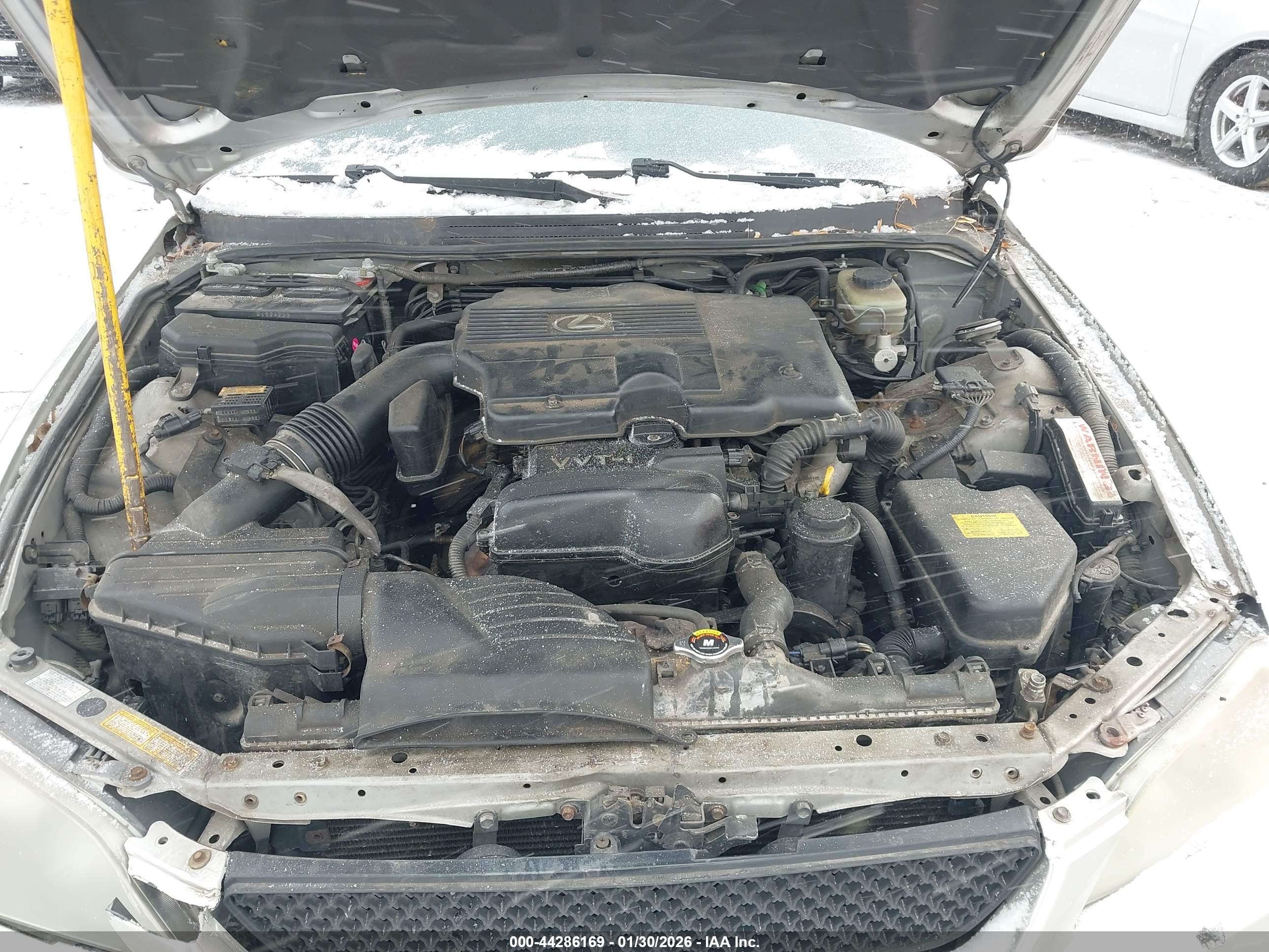 LEXUS IS image 10