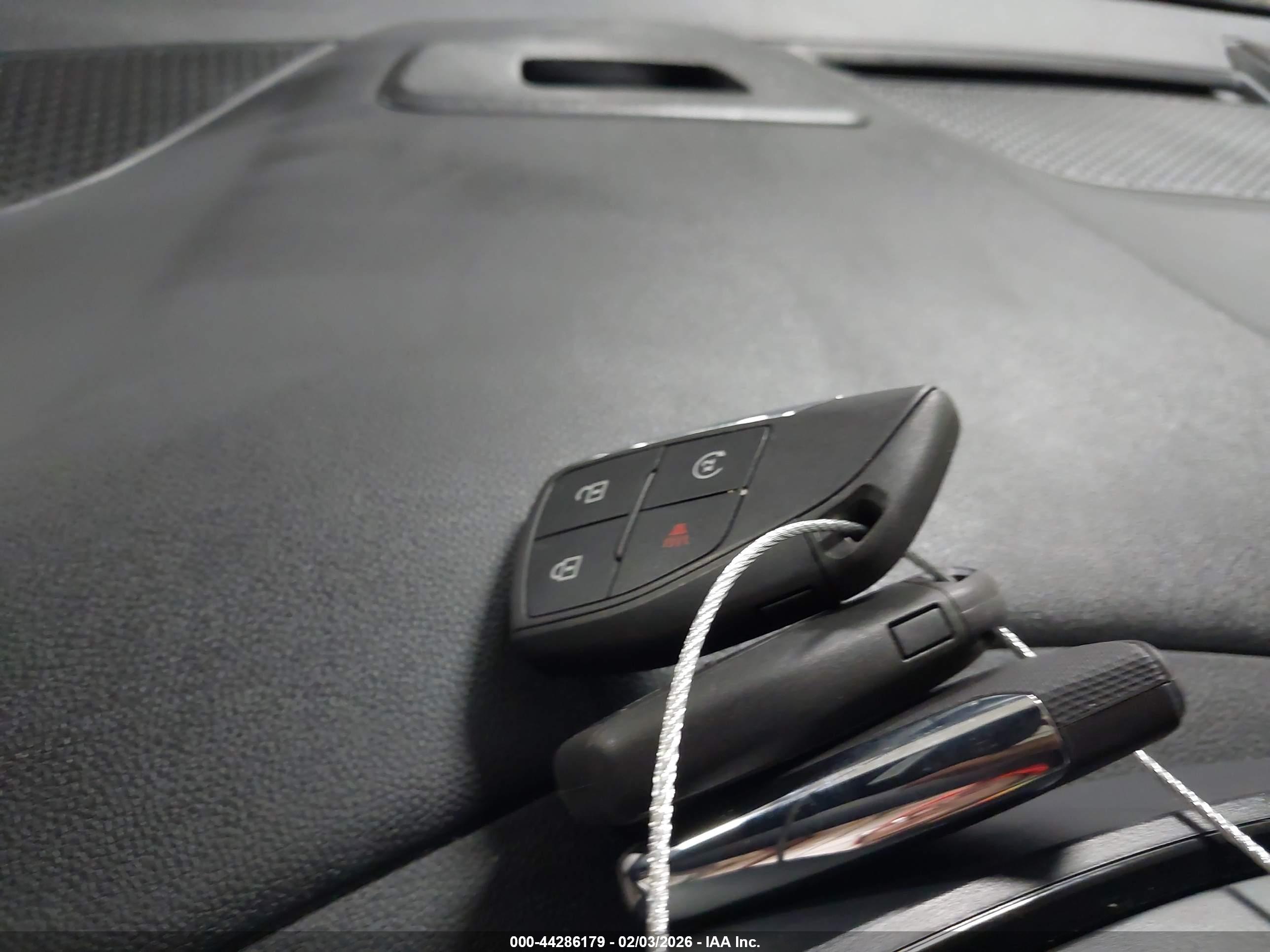 CHEVROLET EQUINOX image 11