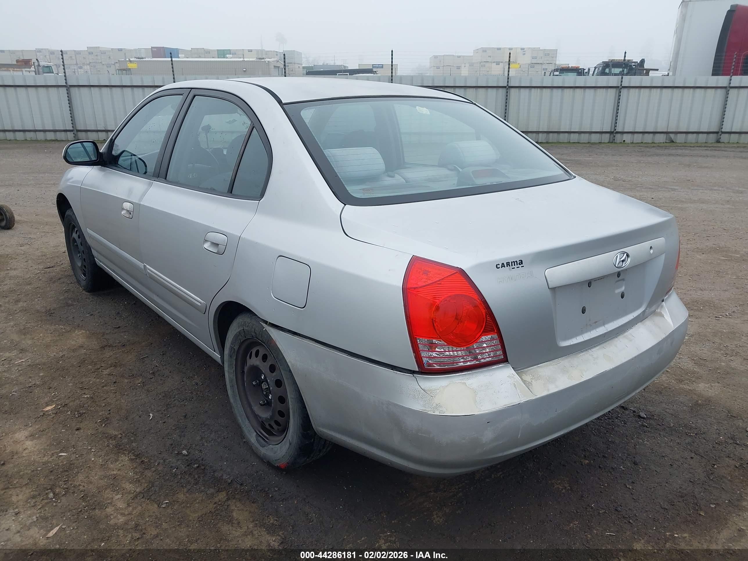 HYUNDAI ELANTRA image 3